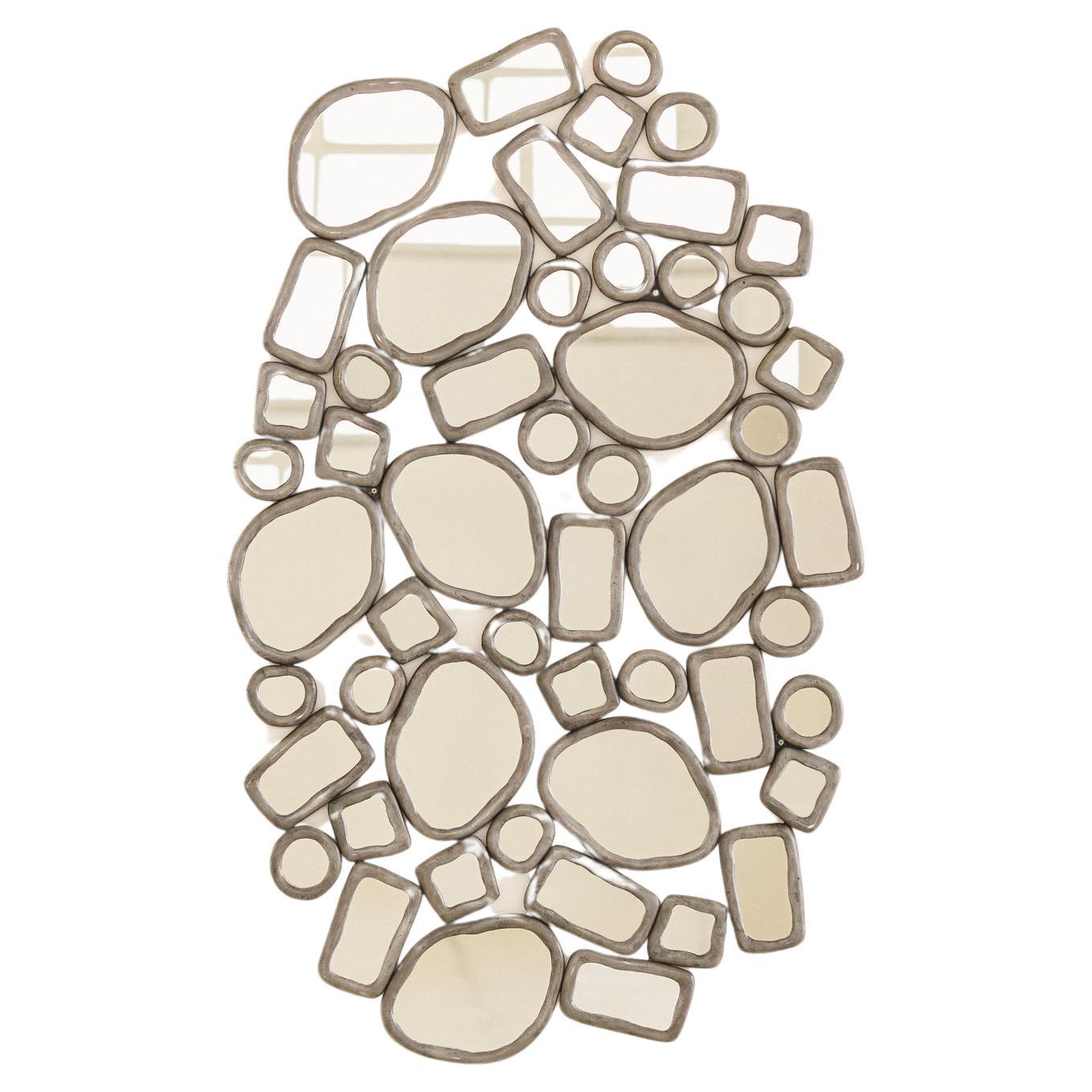 Material Distortion Mirror by Lucas Recchia, 2024