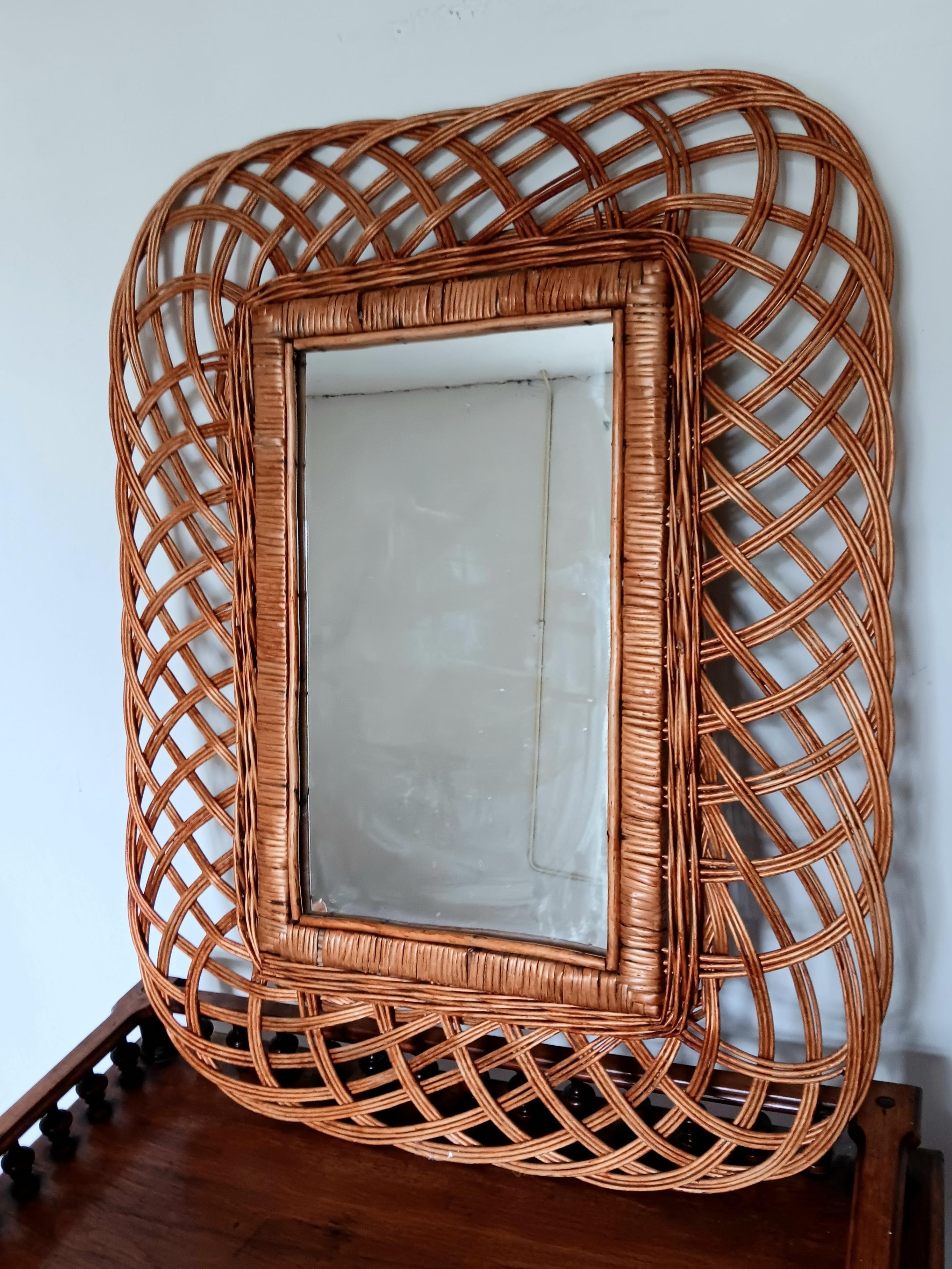 Großer Spiegel Frech Riviere Stil Natürliche Farbe Rattan Mitte des 20. Jahrhunderts Italien 50er Jahre im Angebot 9