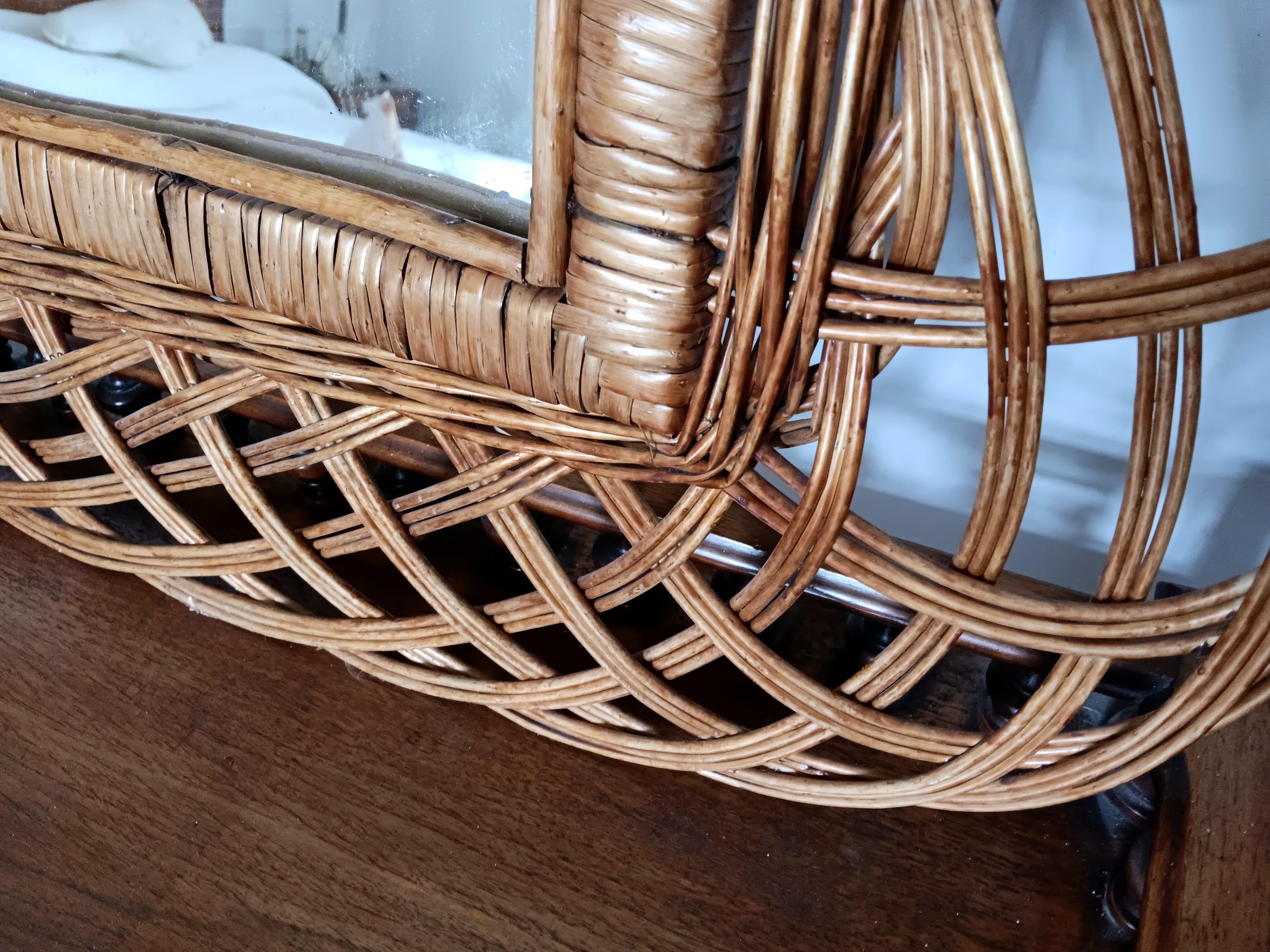 Großer Spiegel Frech Riviere Stil Natürliche Farbe Rattan Mitte des 20. Jahrhunderts Italien 50er Jahre im Angebot 4