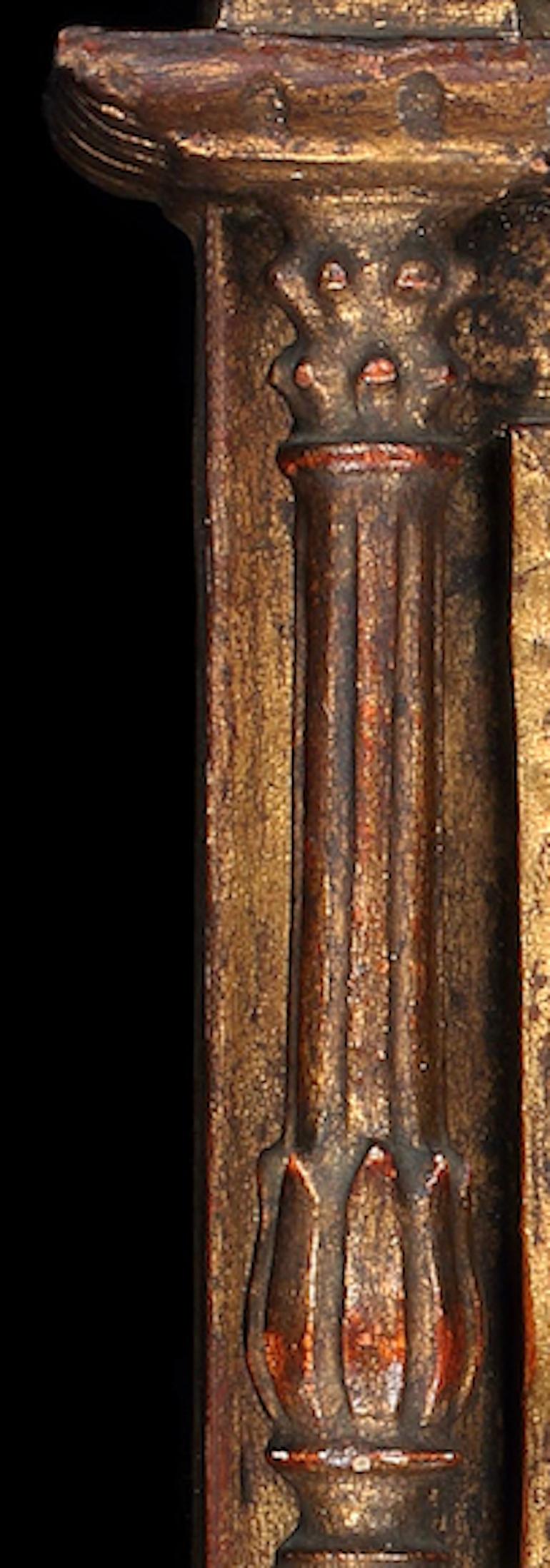 Spiegel Minature Neoklassisch vergoldeter italienischer Spiegel, 18. Jahrhundert, geformt und eingeschnitten im Angebot 1