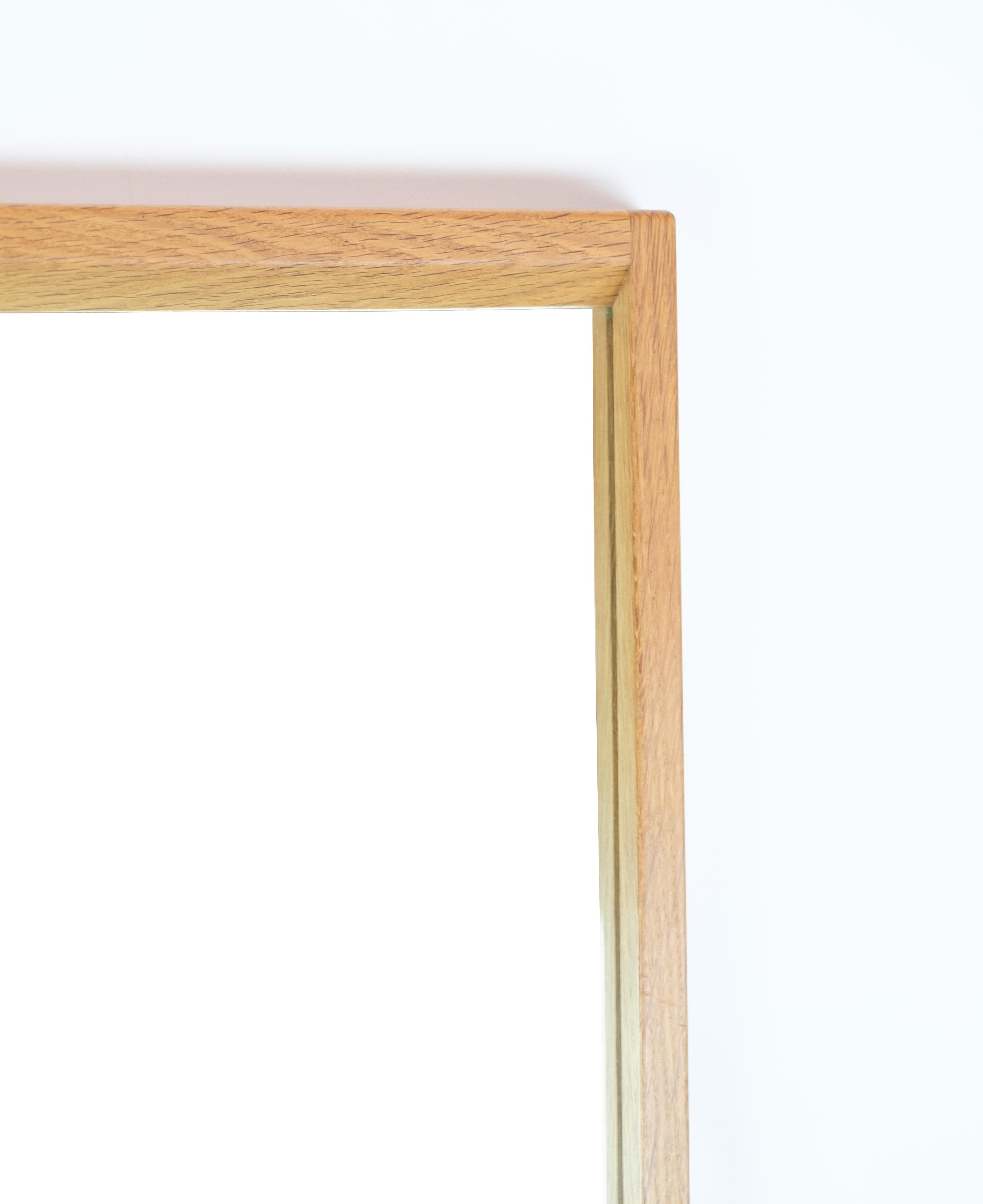Oblong oak mirror, designed by Aksel Kjaersgaard at Odder møbler from the 1960s.
Dimensions in cm: H: 104 W: 41
This product will be inspected thoroughly at our professional workshop by our educated employees, who assure the product quality