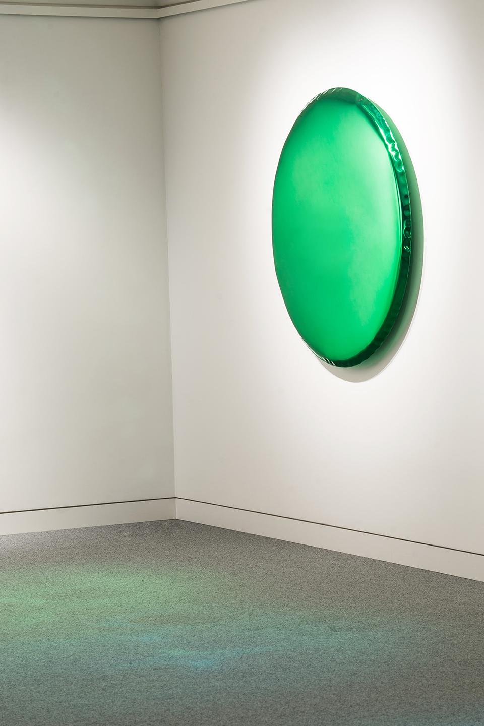 Spiegel 'Oko 36' Smaragd, aus Edelstahl von Zieta (Organische Moderne) im Angebot
