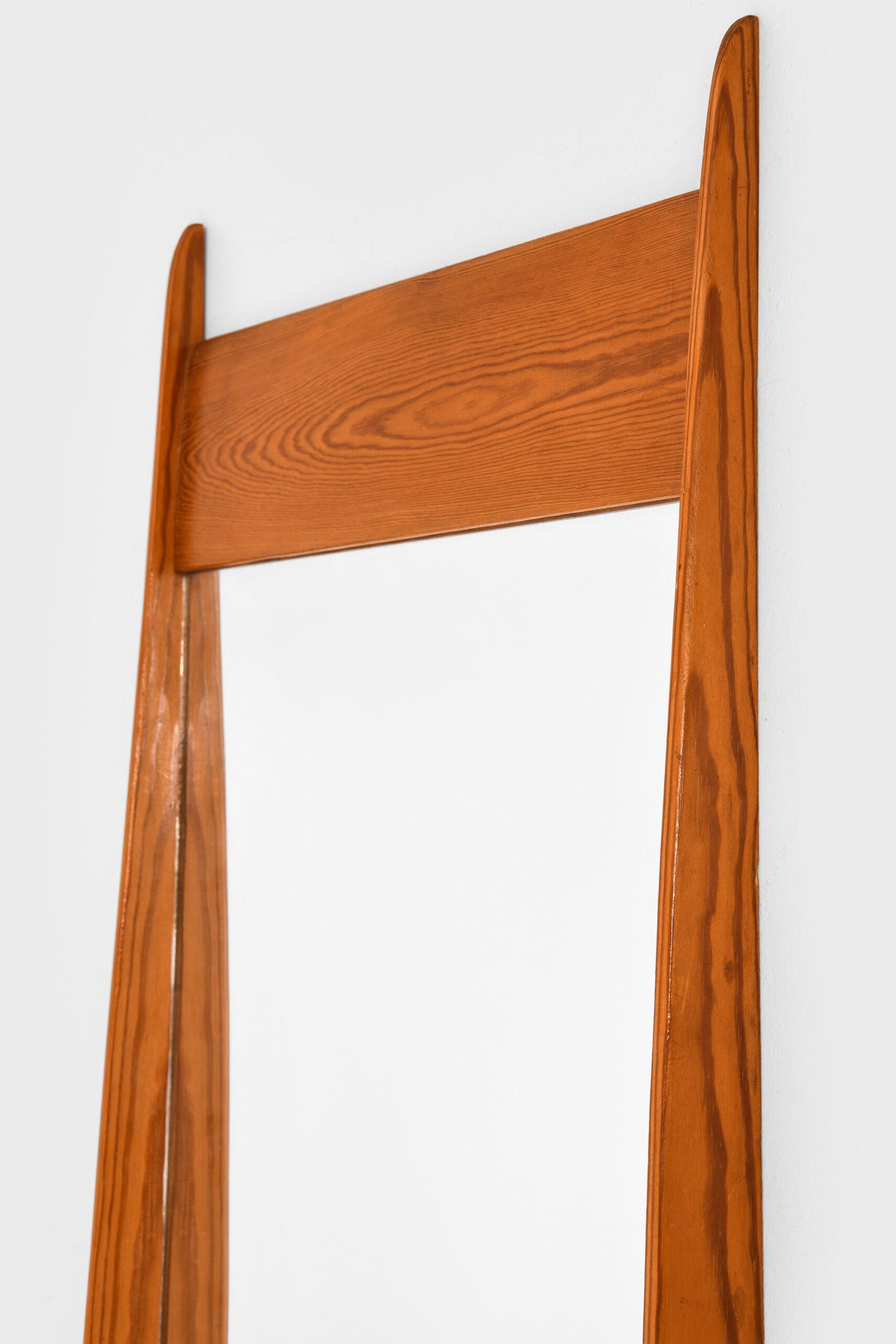 Large mirror by unknown designer. Produced in Sweden.