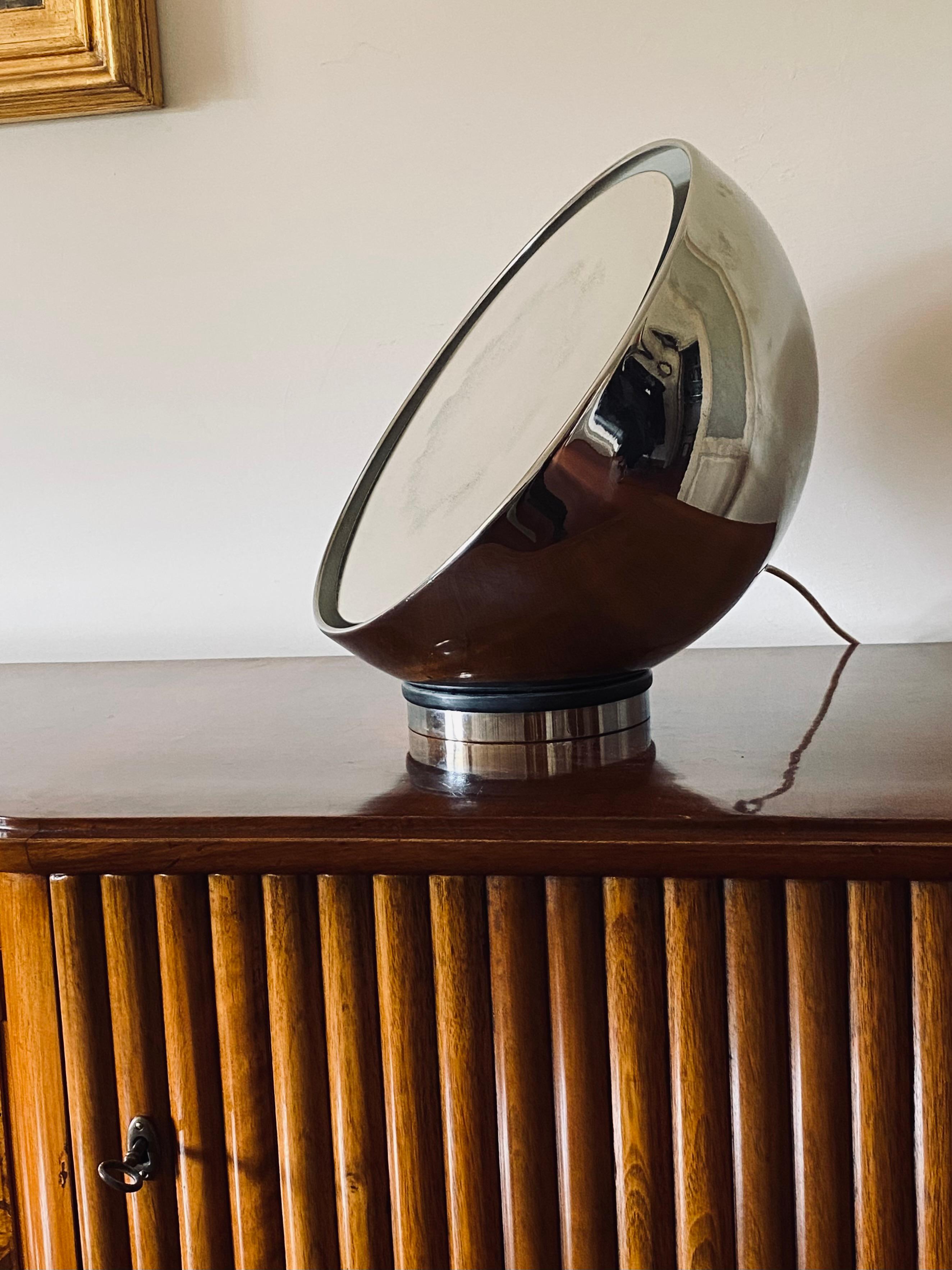 Mirror Spherical Table Lamp, Italy, 1970s In Excellent Condition For Sale In Firenze, IT