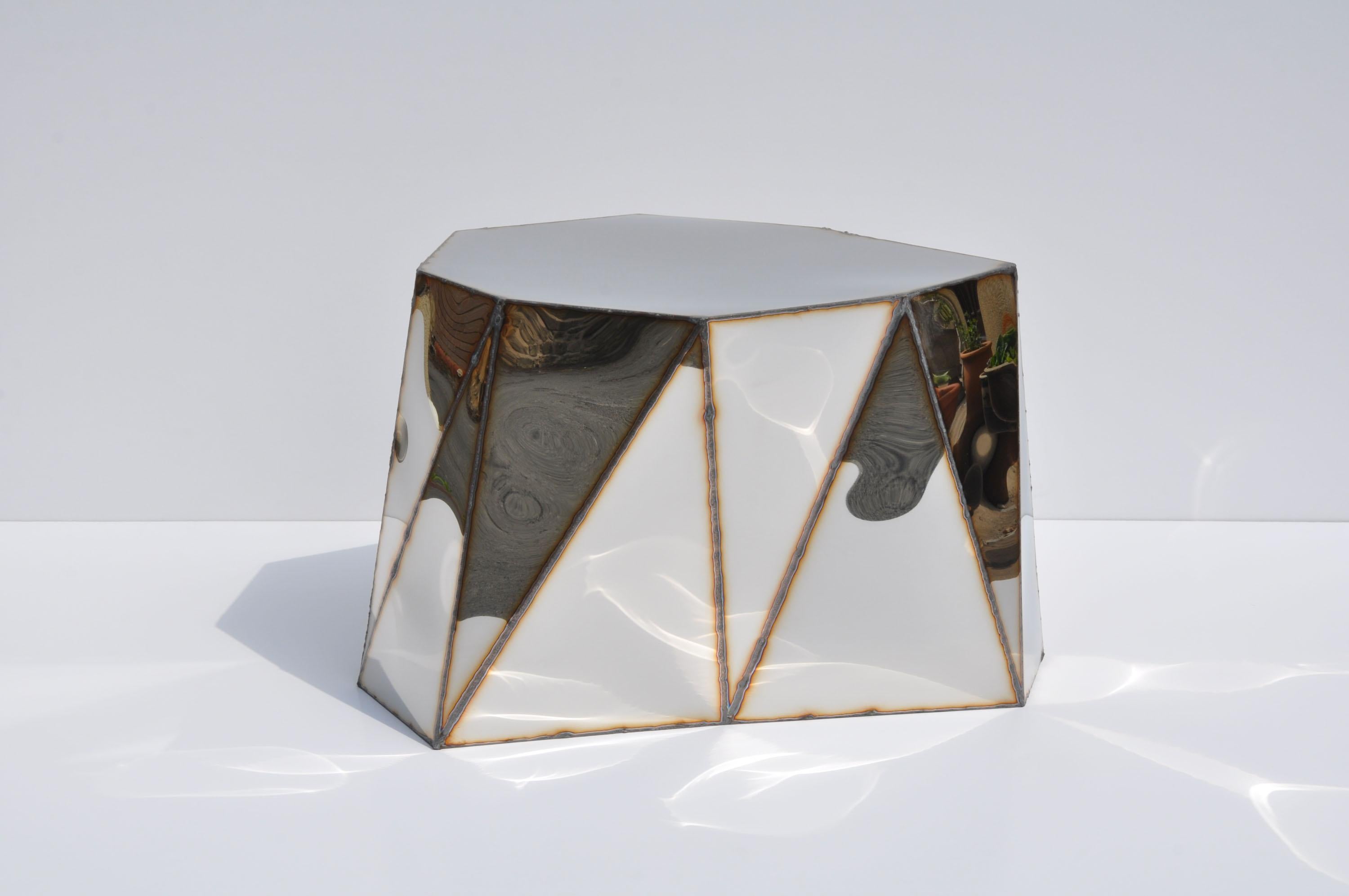 Mesa Mirror de acero inoxidable soldado pulido espejo de Julian Mayor Siglo XXI y contemporáneo en venta