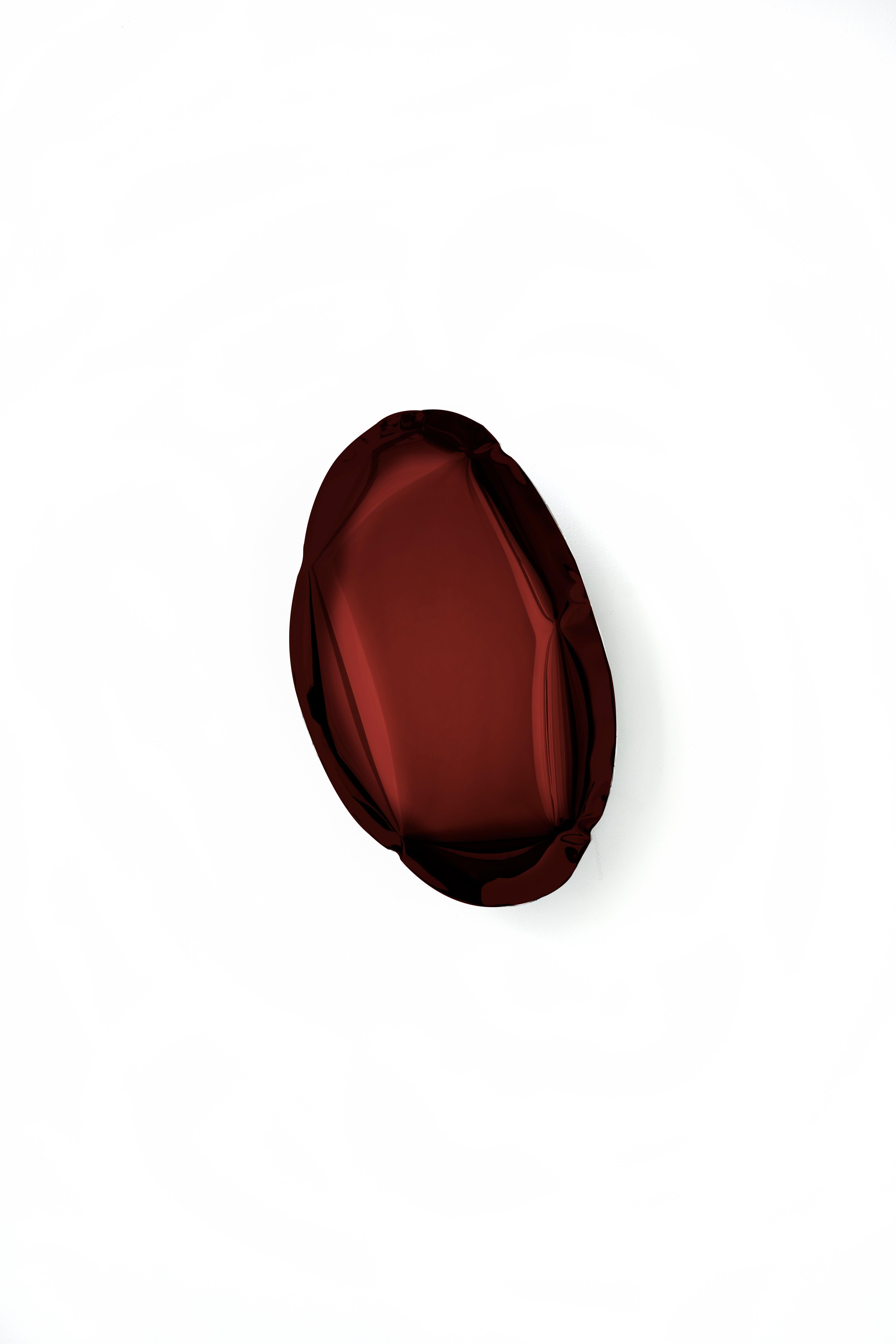 XXIe siècle et contemporain Miroir Tafla O2 rouge rubis, en acier inoxydable poli par Zieta en vente