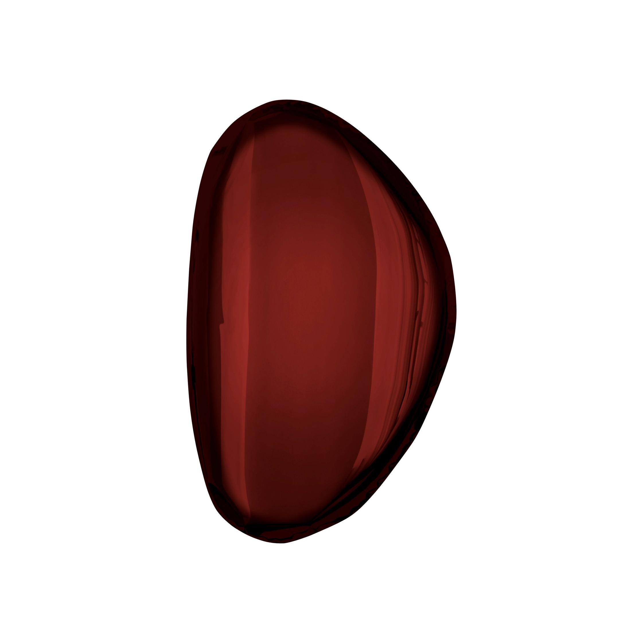 Miroir Tafla O2 rouge rubis, en acier inoxydable poli par Zieta en vente