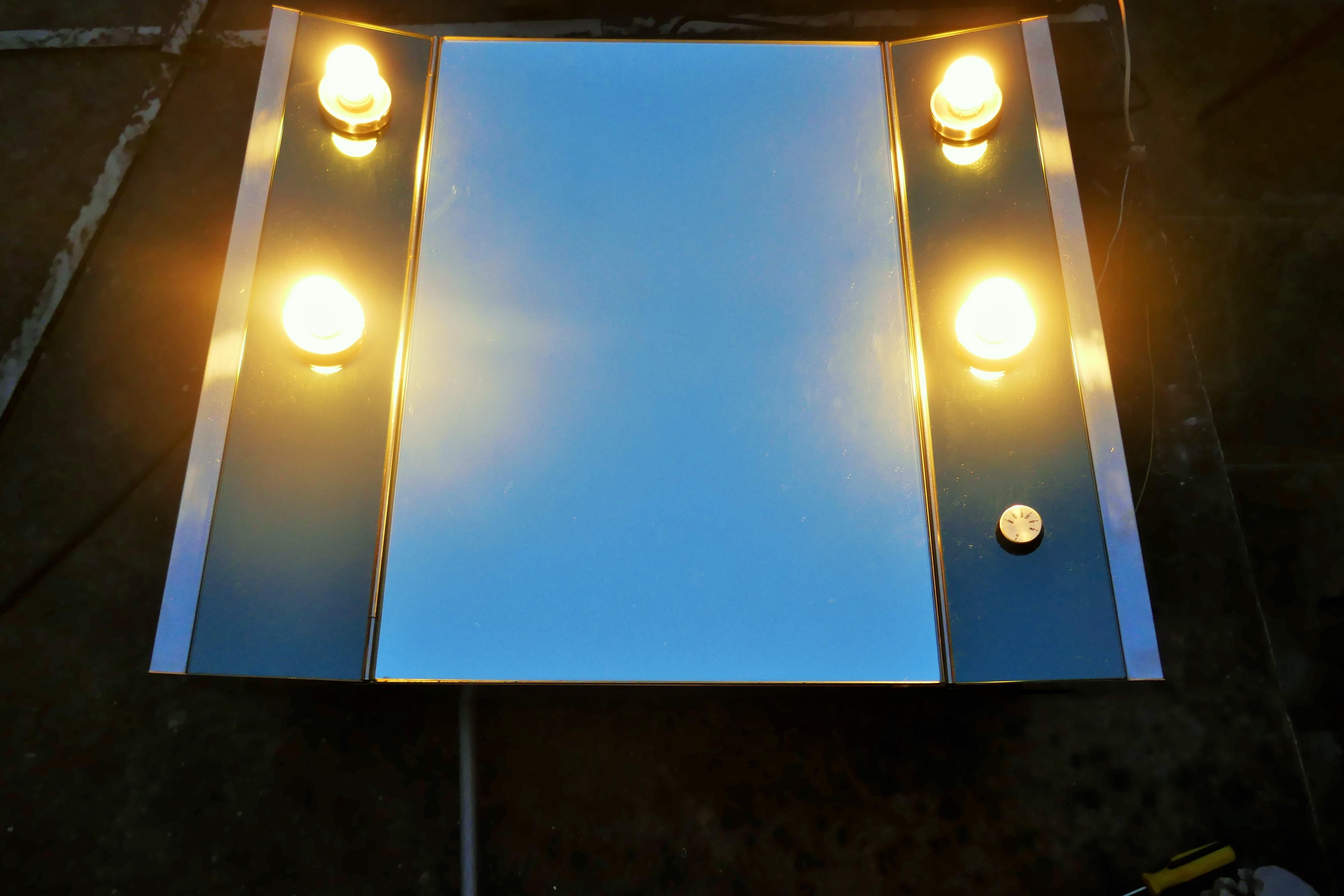 Mirror Veca production 1970 illuminated. For Sale 7