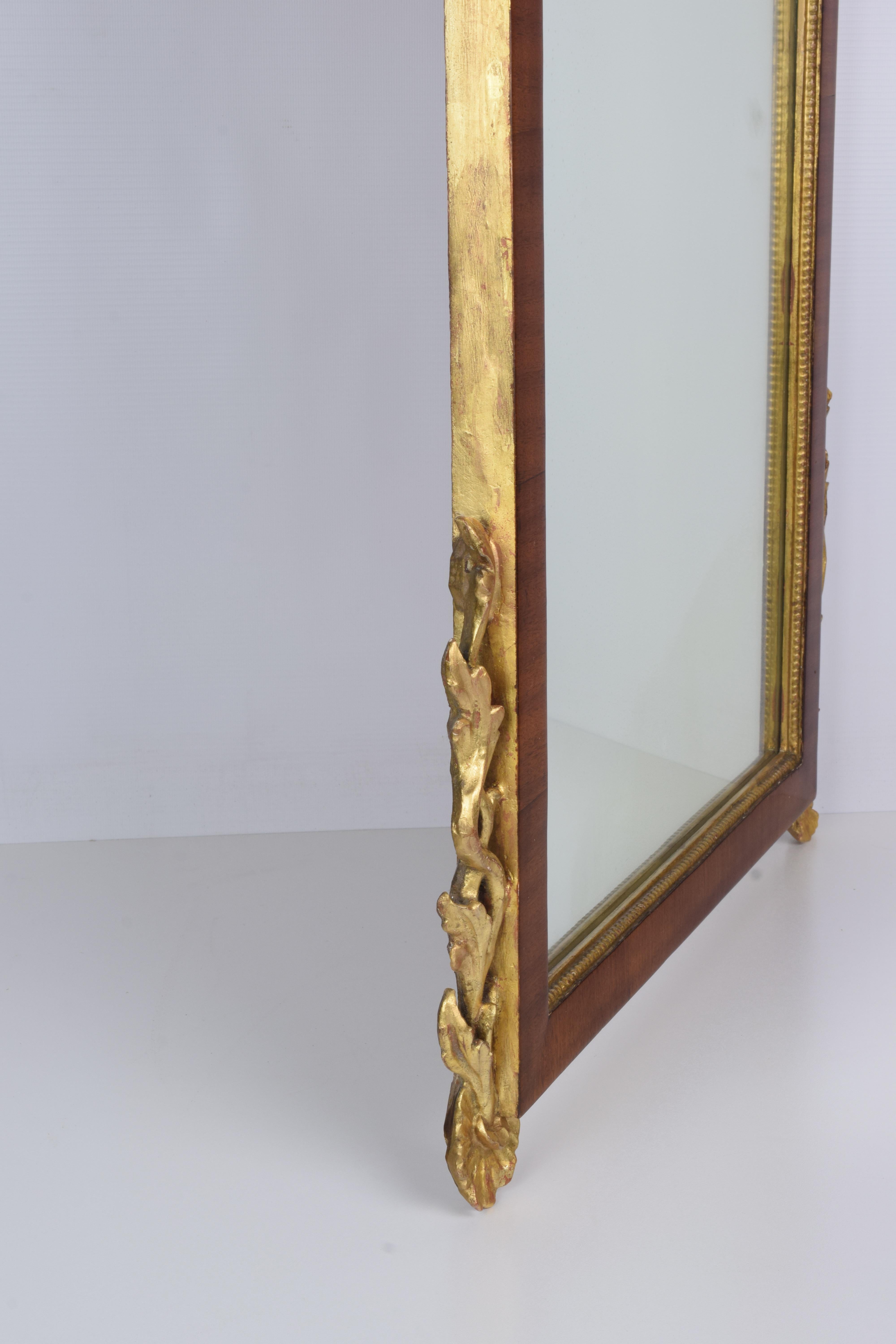 Mirror Veneered in Mahogany with Decorations in Pure Gold Gilded Wood Early '900 For Sale 3
