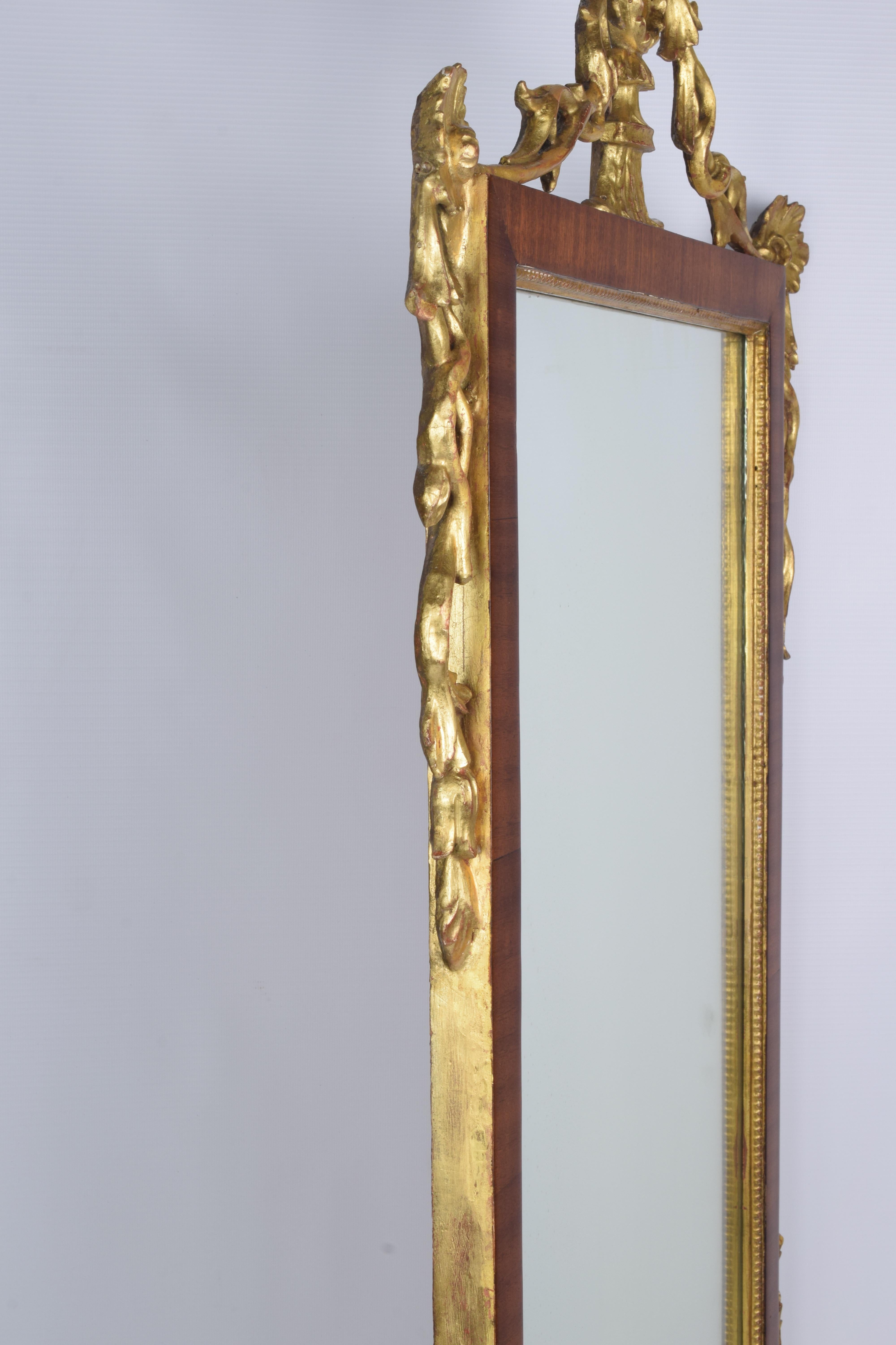 Mirror Veneered in Mahogany with Decorations in Pure Gold Gilded Wood Early '900 For Sale 2