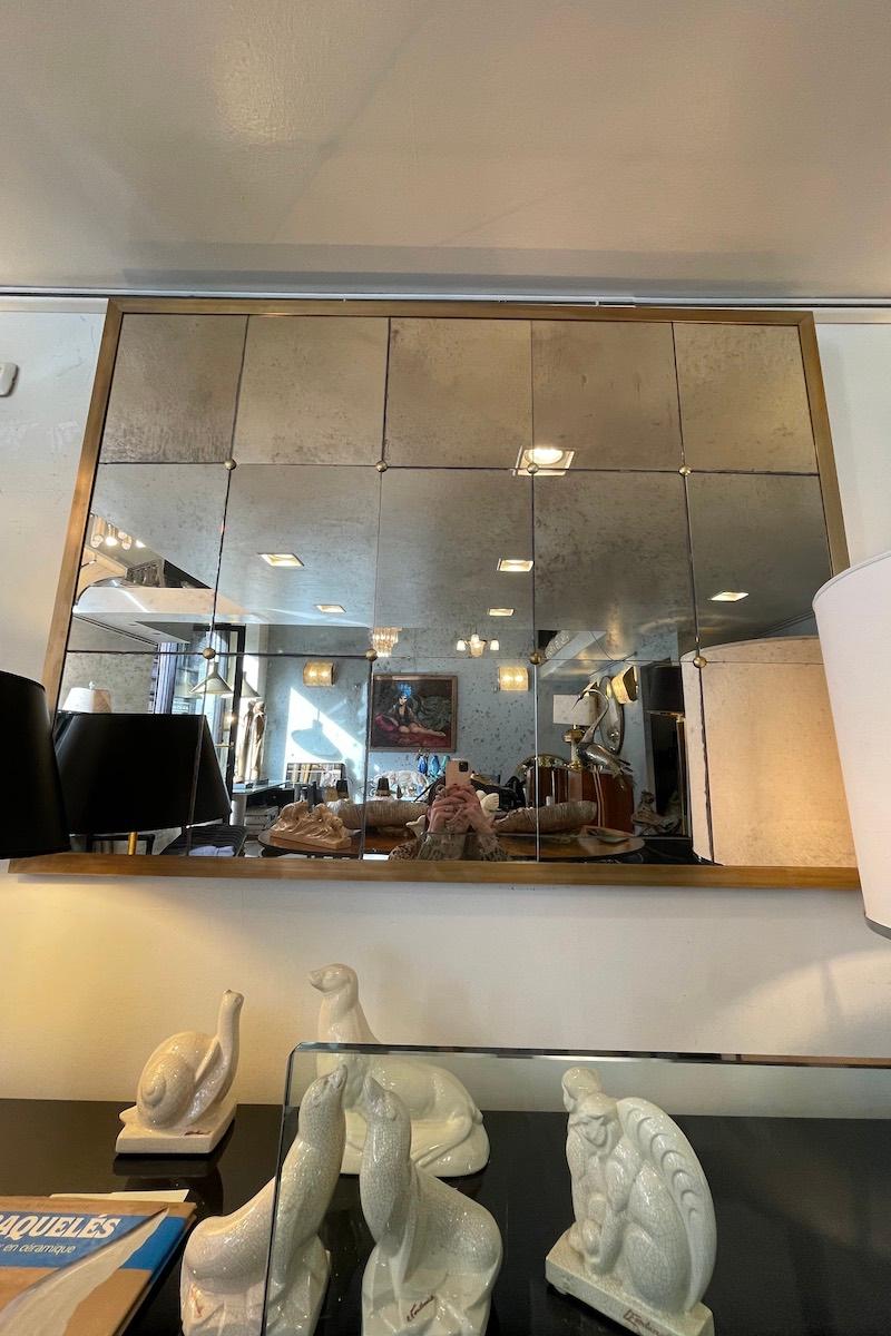 italien Miroir avec verre ancien et cadre en laiton en forme de L