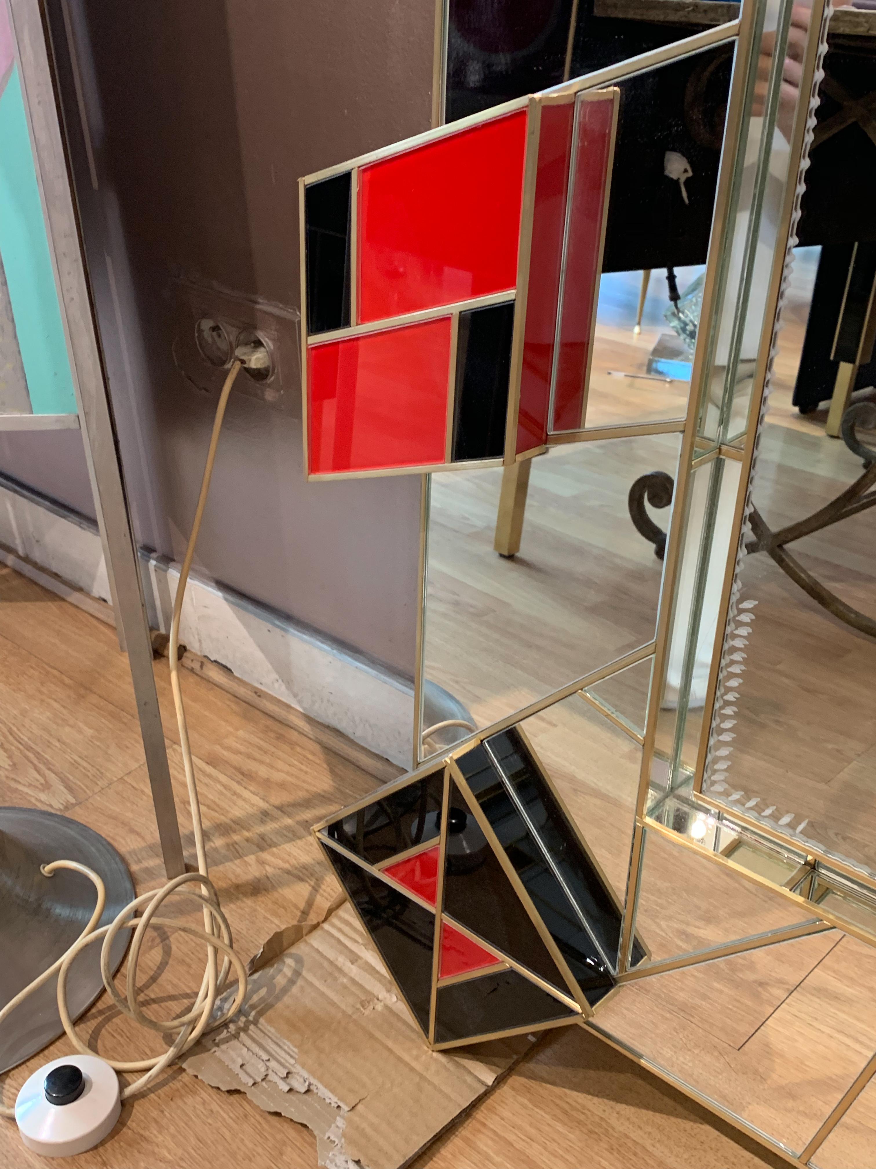 Spiegel mit Dekorationen aus getöntem Glas Signiert Martin Studio Exklusive Modell im Angebot 3