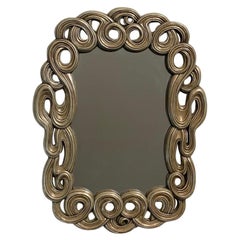 Miroir aux lignes filiformes en résine laquée et dorée de Lam Lee Group