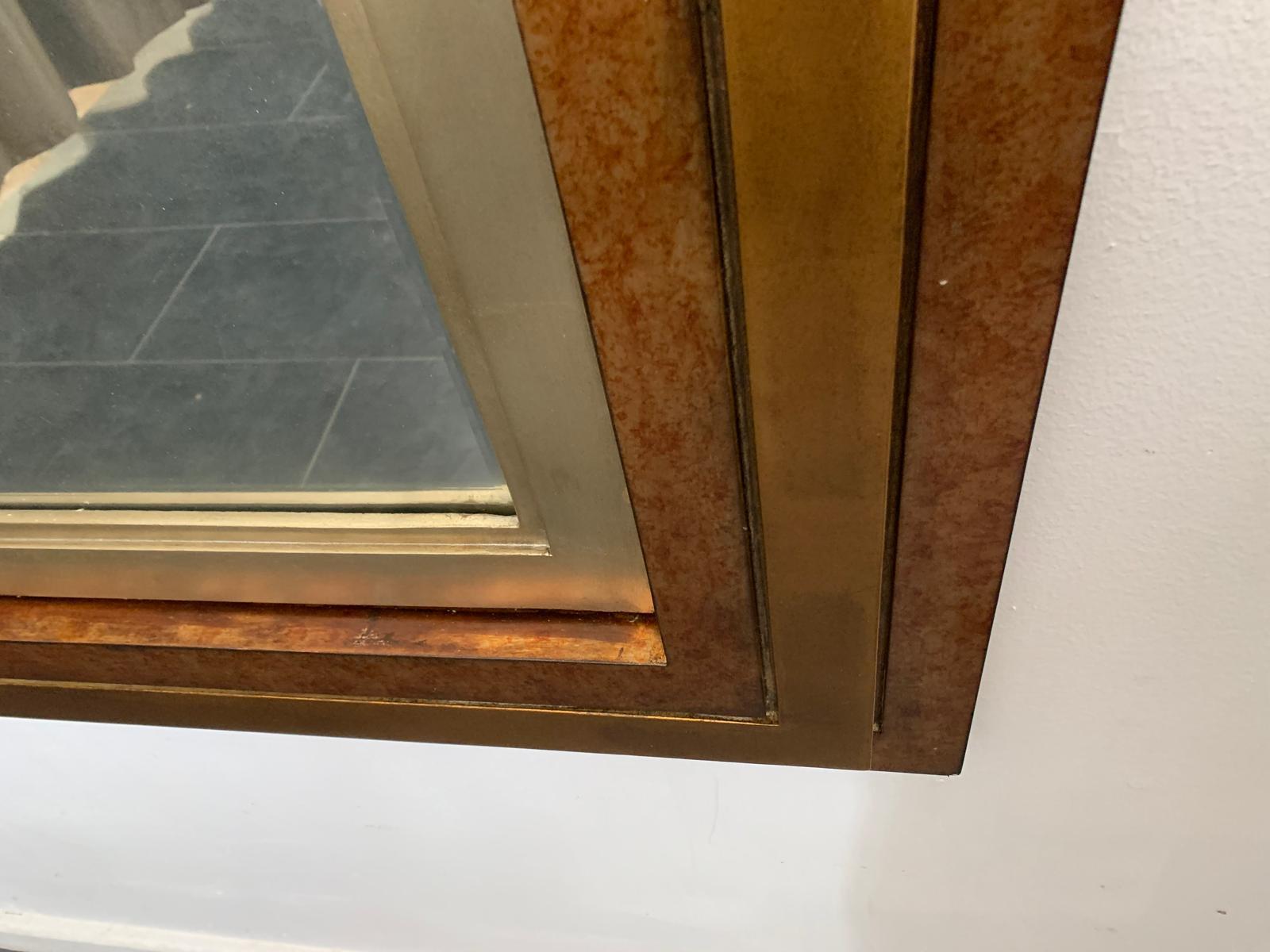 Miroir à épaisseur à quatre reliefs et riches finitions métalliques en vente 1