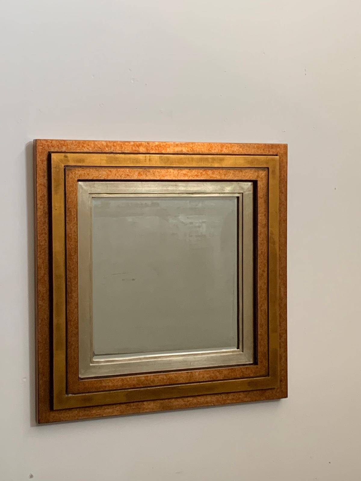 Miroir à épaisseur à quatre reliefs et riches finitions métalliques en vente 2