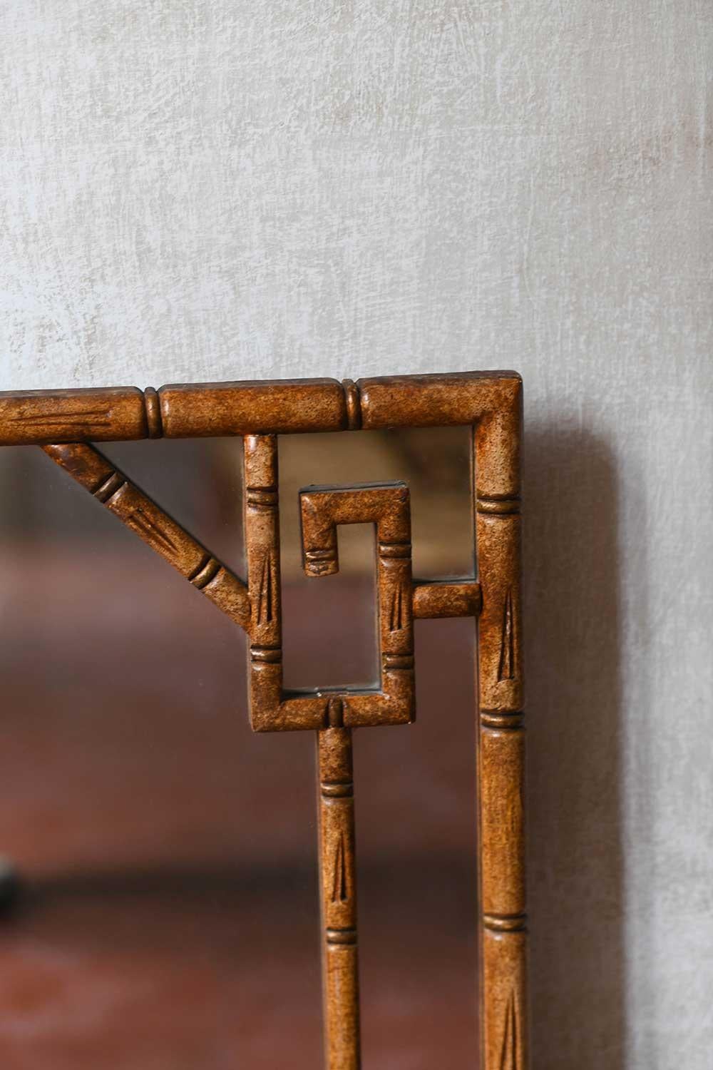 Spiegel mit geometrischen Mustern aus geschnitztem, bambusähnlichem Holz aus den 1920er Jahren 3