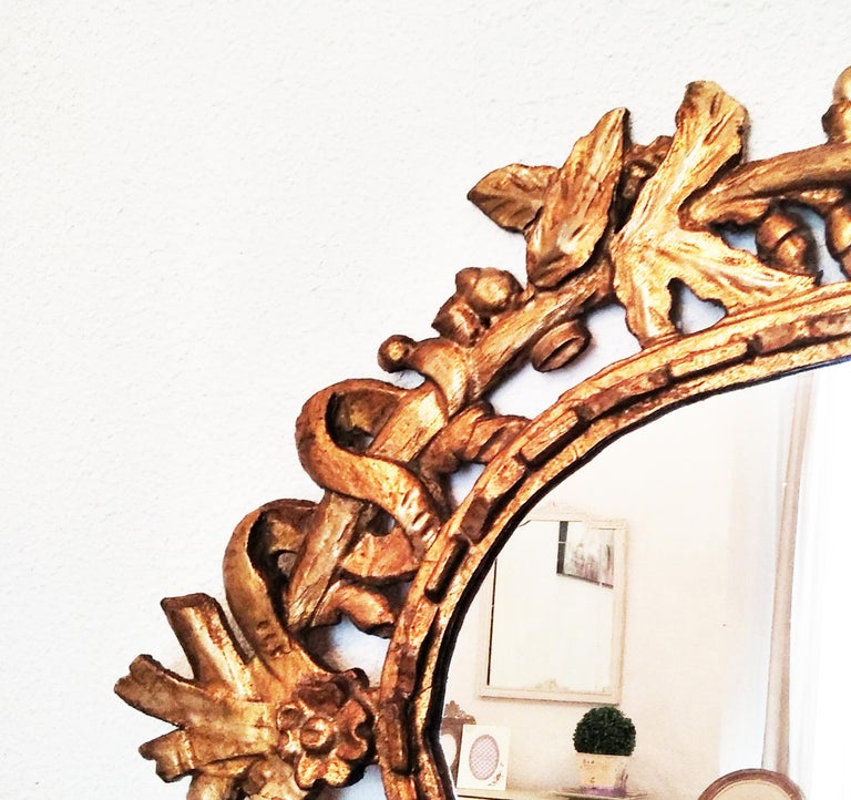 Mirror With  Giltwood Gold Leaf, Oval Shape With Leaves Italy Early 20th Century For Sale 6