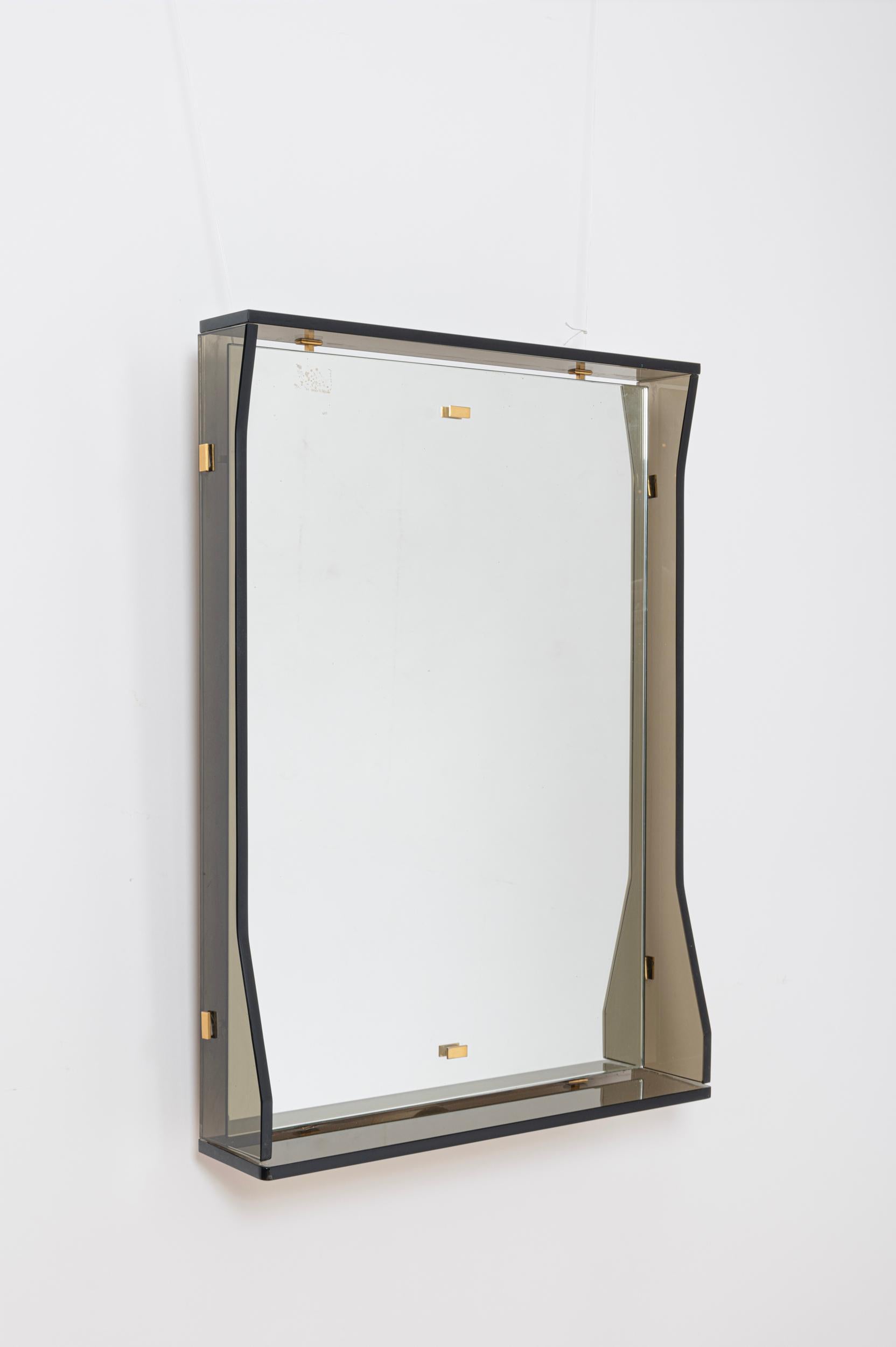 Mid-Century Modern Miroir avec cadre en verre gris/vert style Fontana Arte en vente