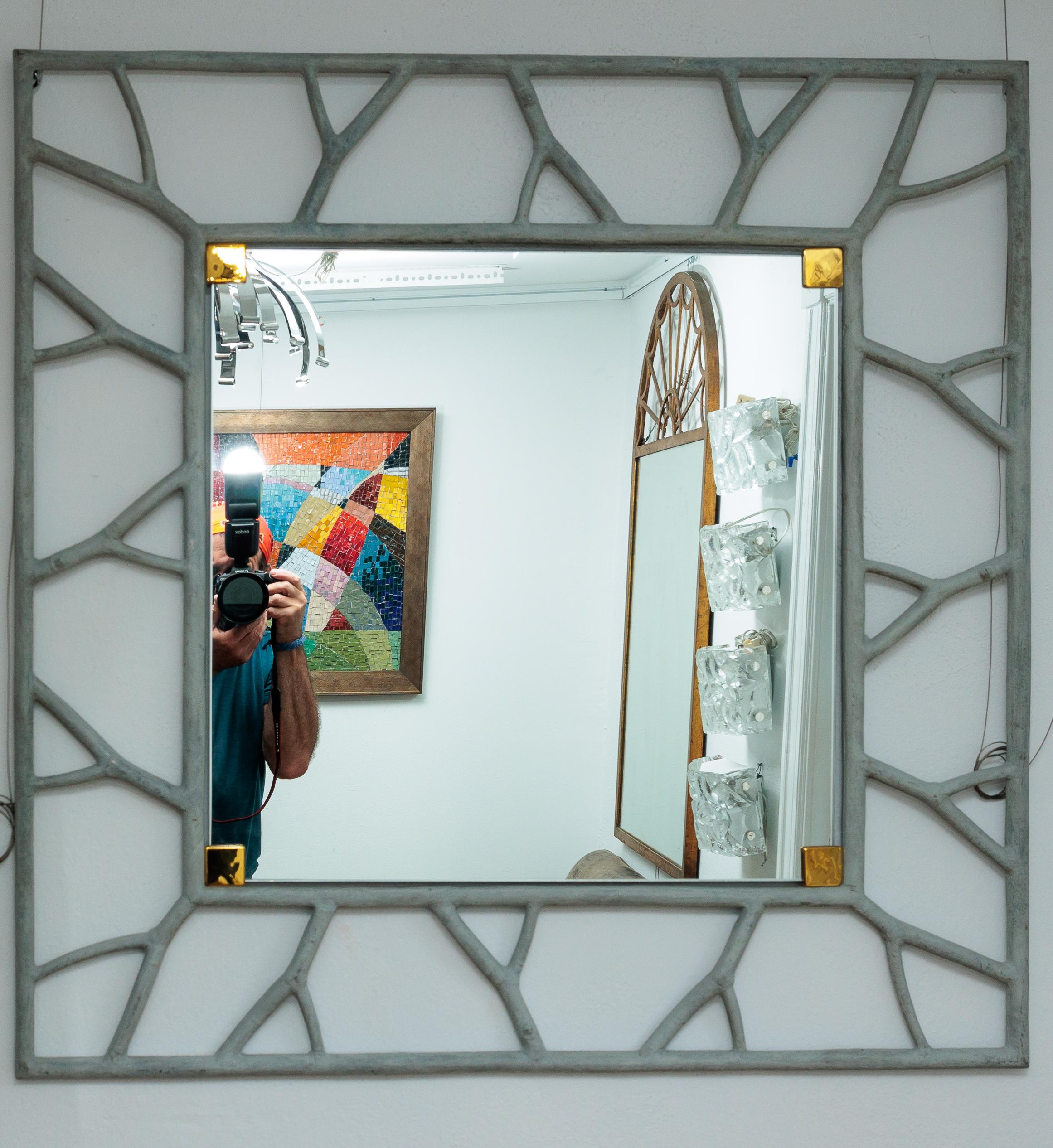 Mirror styled to use in any decor.