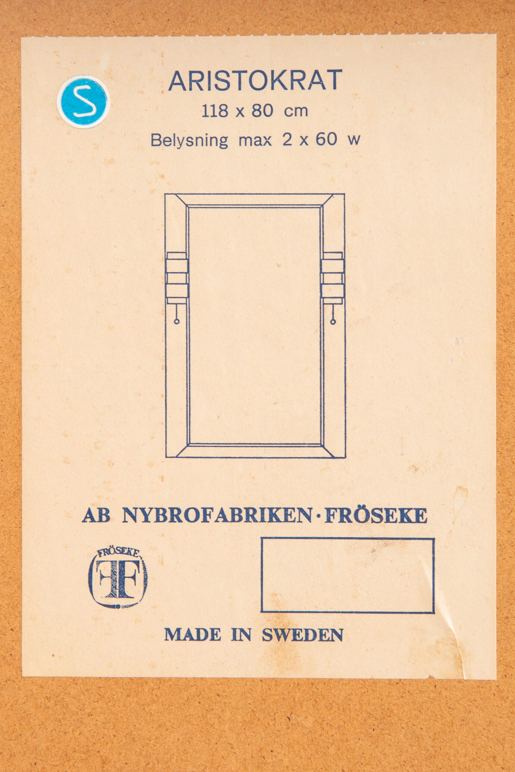 Swedish Mirror with Lamps Model Aristokrat by Fröseke AB Nybrofabriken in Sweden For Sale