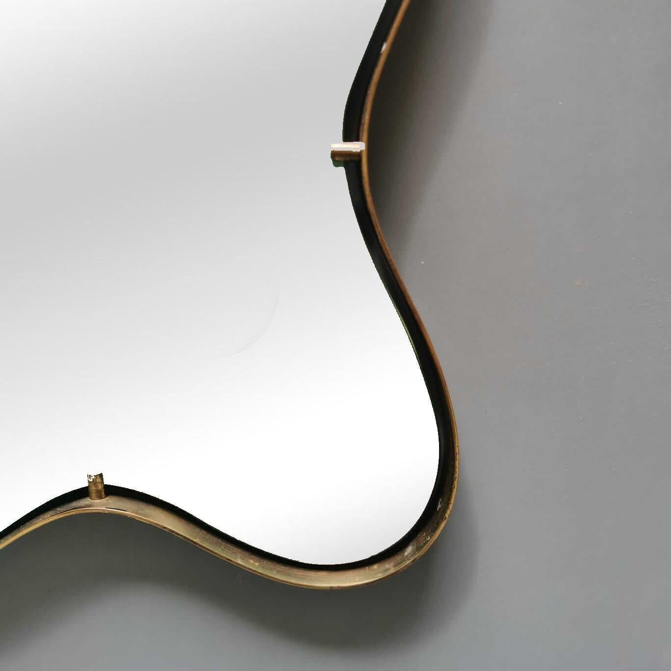 Modern Mirror with Shaped Brass Profile. Prod. Fontana Arte, Italy, 1950