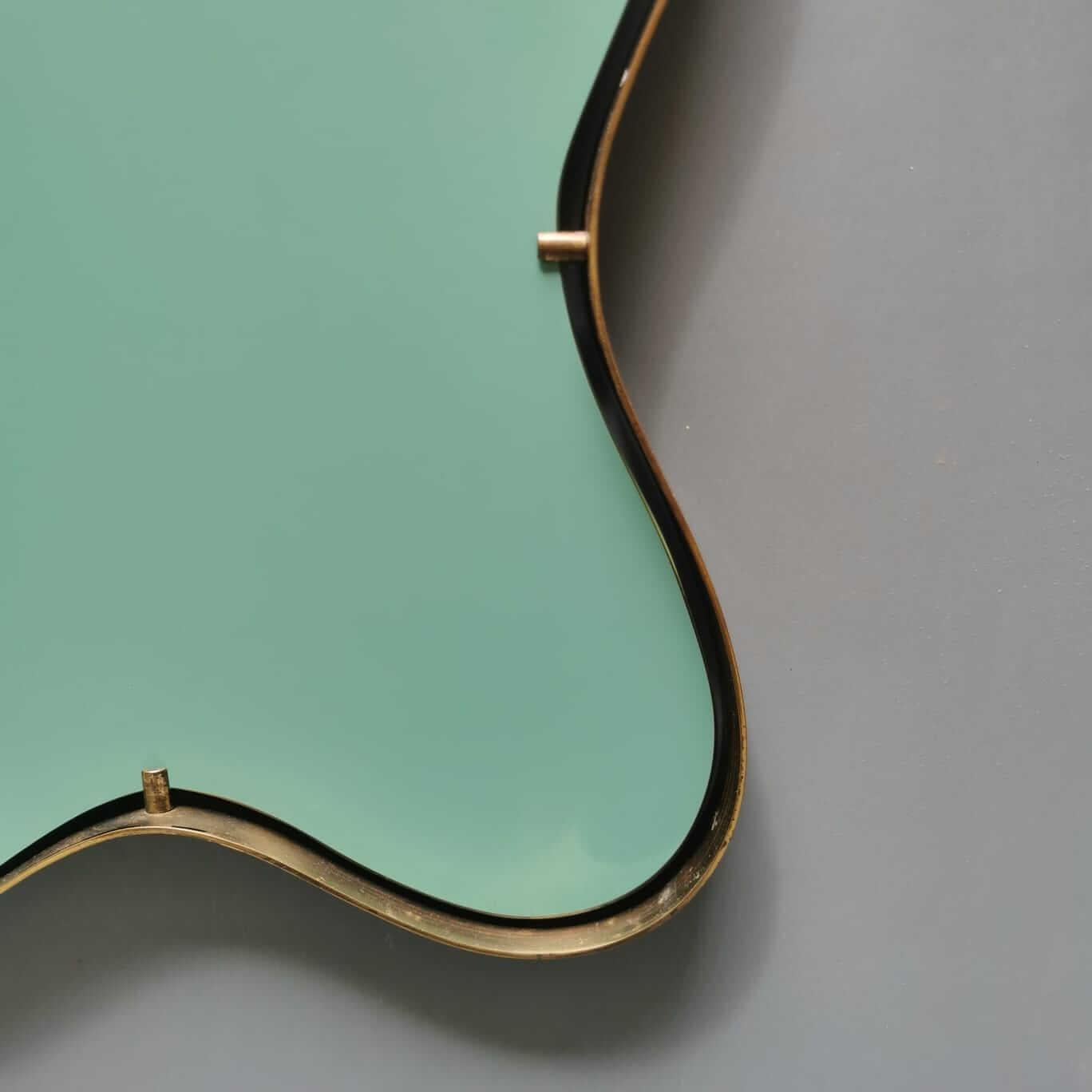 Mirror with Shaped Brass Profile. Prod. Fontana Arte, Italy, 1950 In Good Condition In Milano, Lombardia