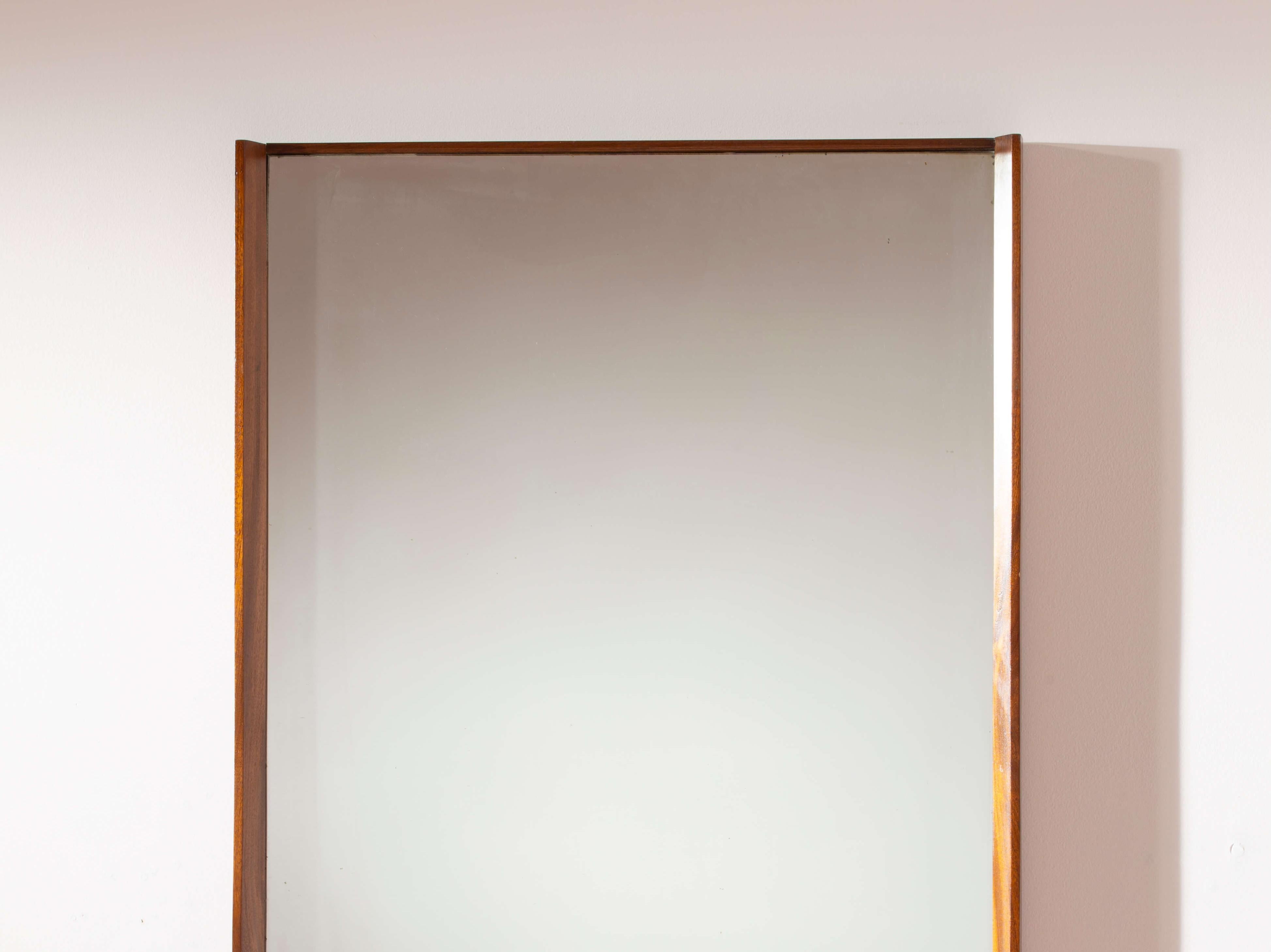 Miroir avec cadre en bois de teck, fabrication italienne, années 1960 Bon état - En vente à Chiavari, Liguria