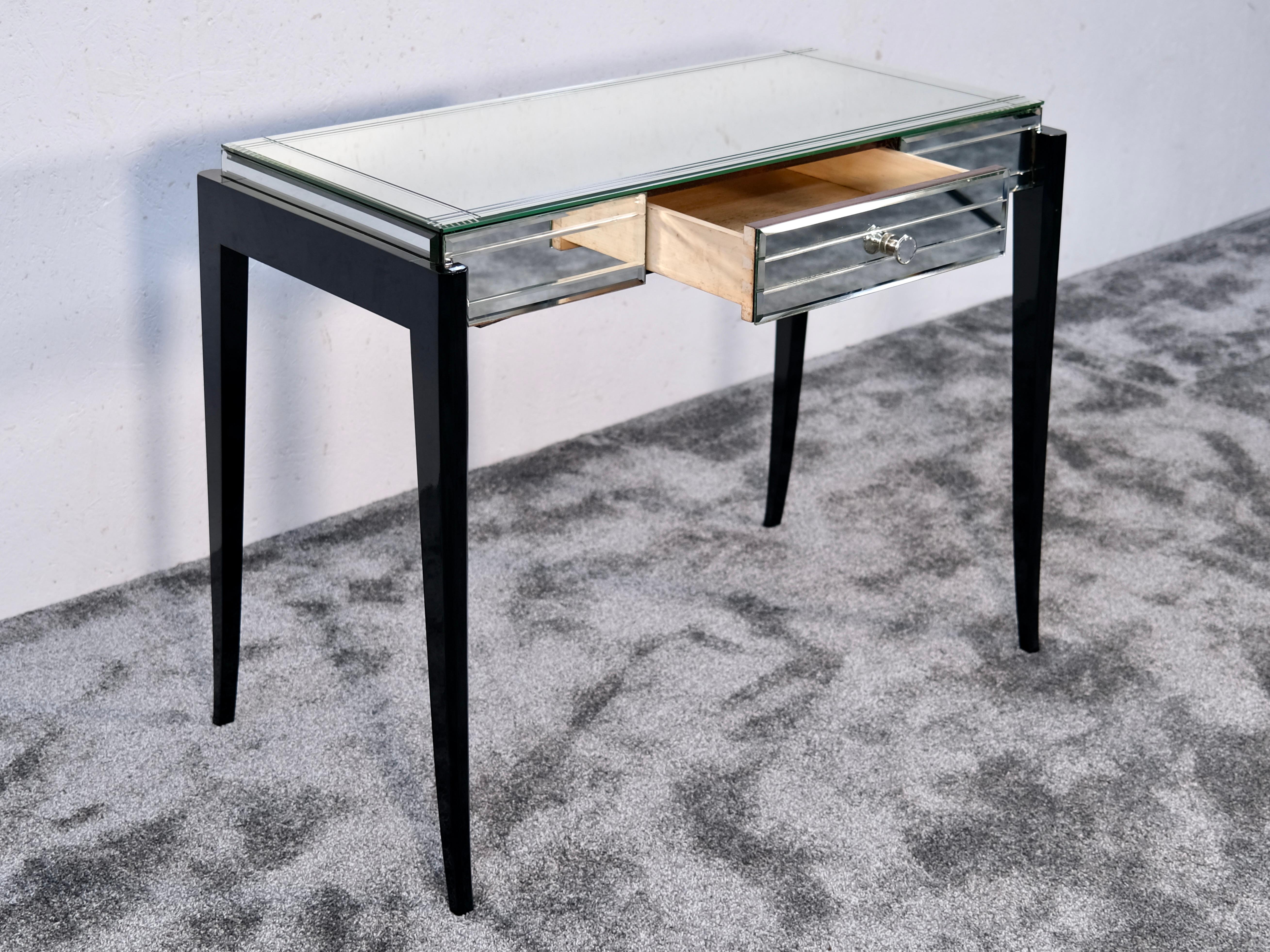 Mirrored Art Deco Vanity Desk , France 1940s In Good Condition For Sale In Ulm, DE
