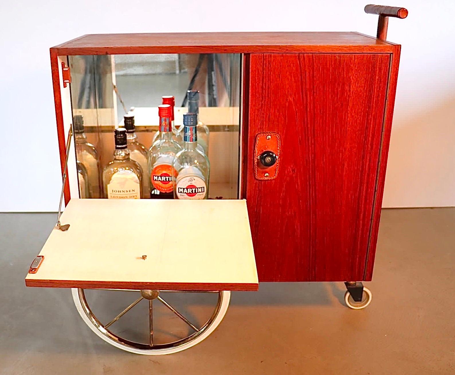 Mirrored Bar Cart Dry Bar Drinks Trolley by Jacques Adnet, France ca. 1950 In Good Condition For Sale In Amsterdam, NL