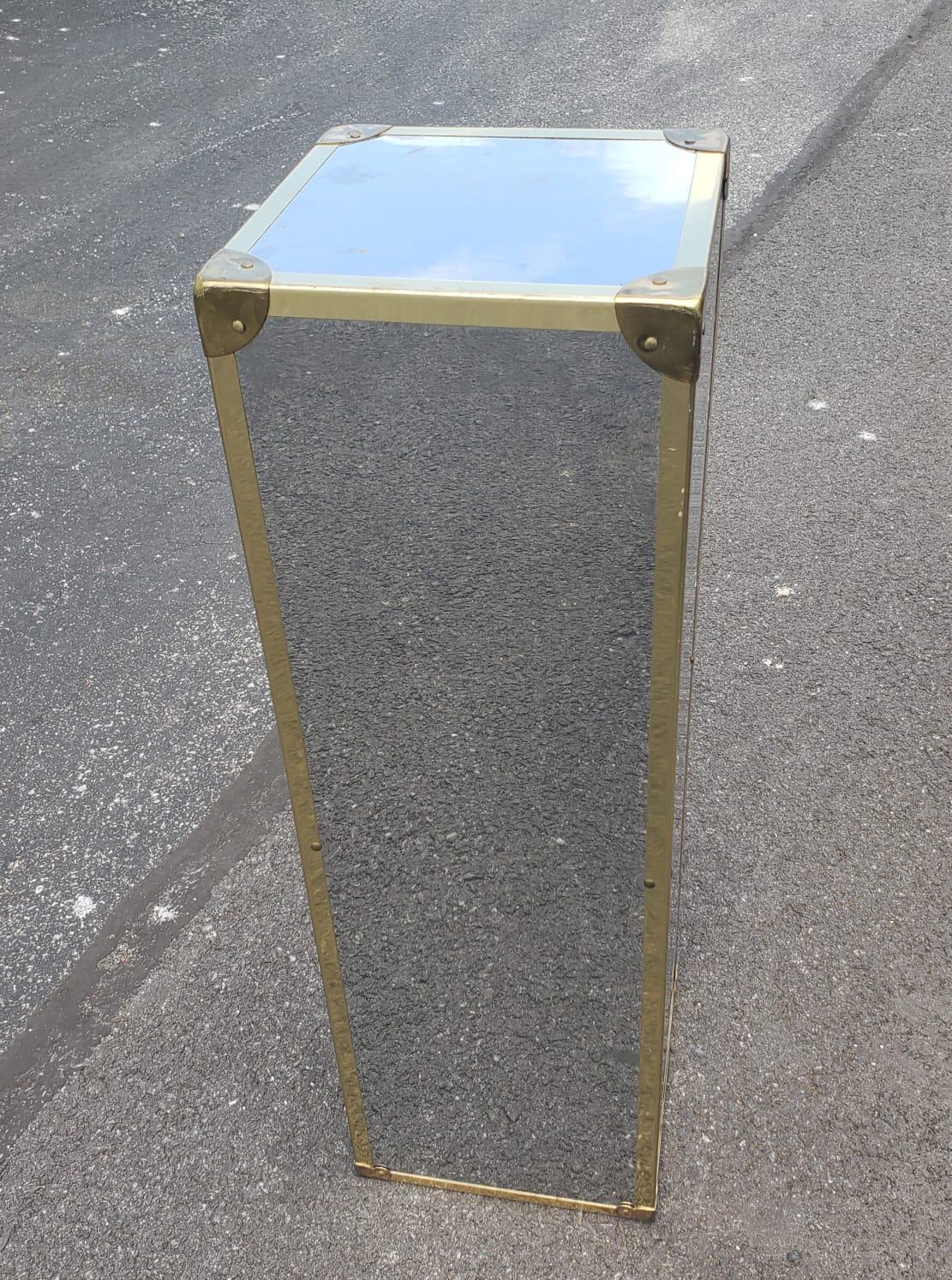 Mirrored Chrome Plated and Brass Mounted Corners Wood Pedestal / Column in good vintage condition. Measures 10