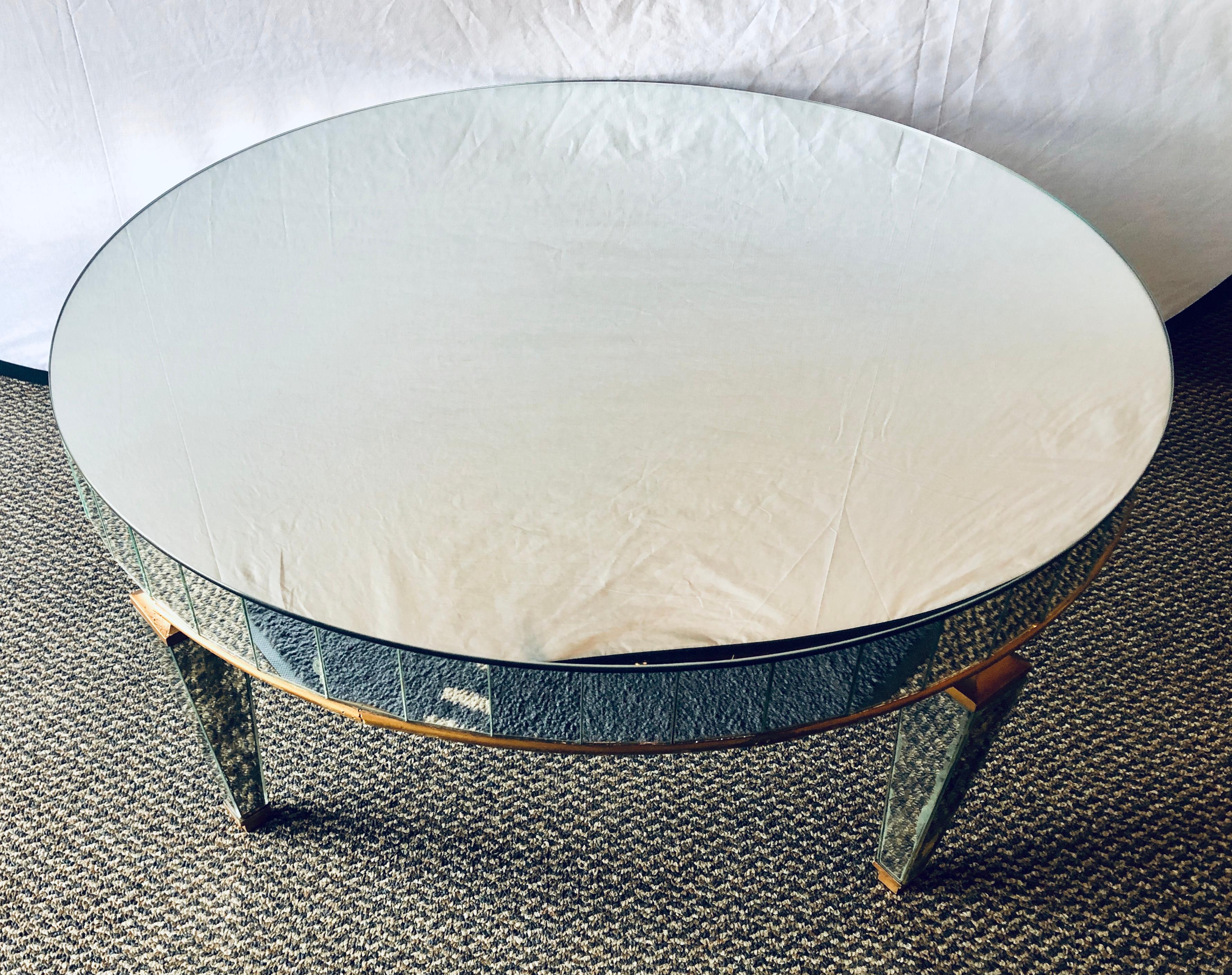 Mirrored Circular Art Deco Style Coffee or Low Table In Good Condition In Manhasset, NY