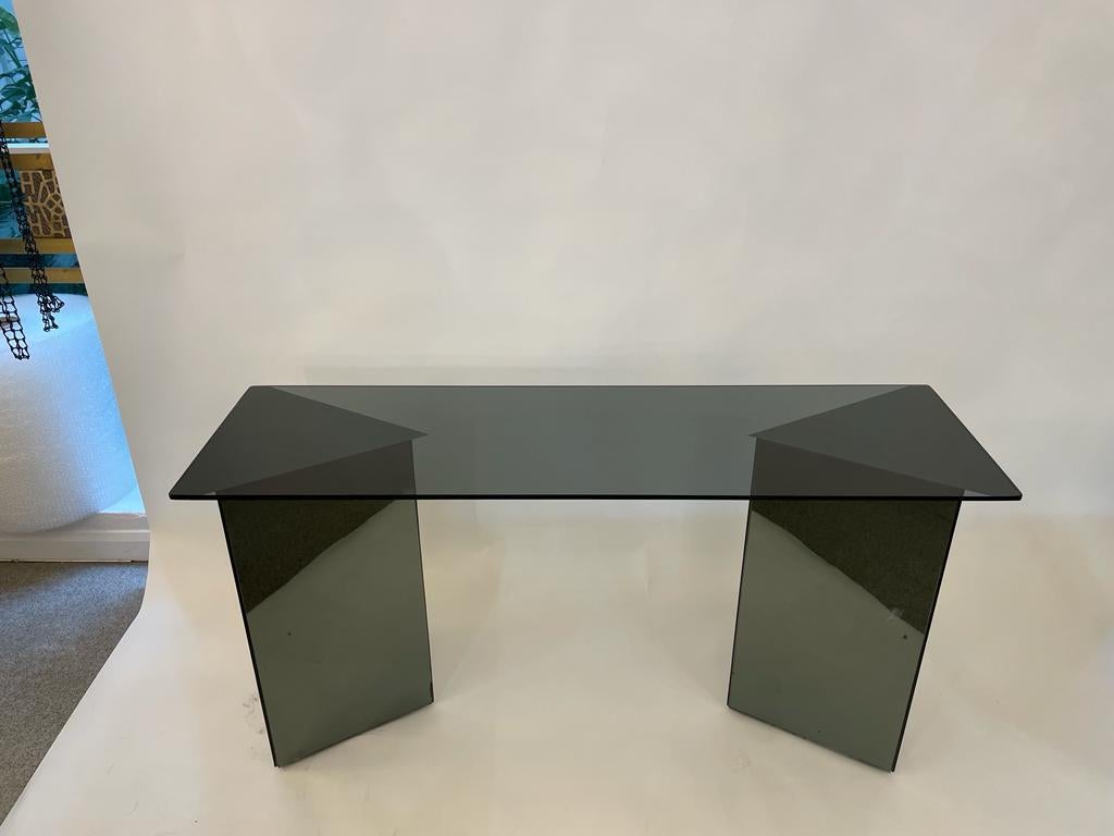 Mirrored console table designed by the famous Italian designer Nanda Vigo and produced by the Lodovico Acerbis company 