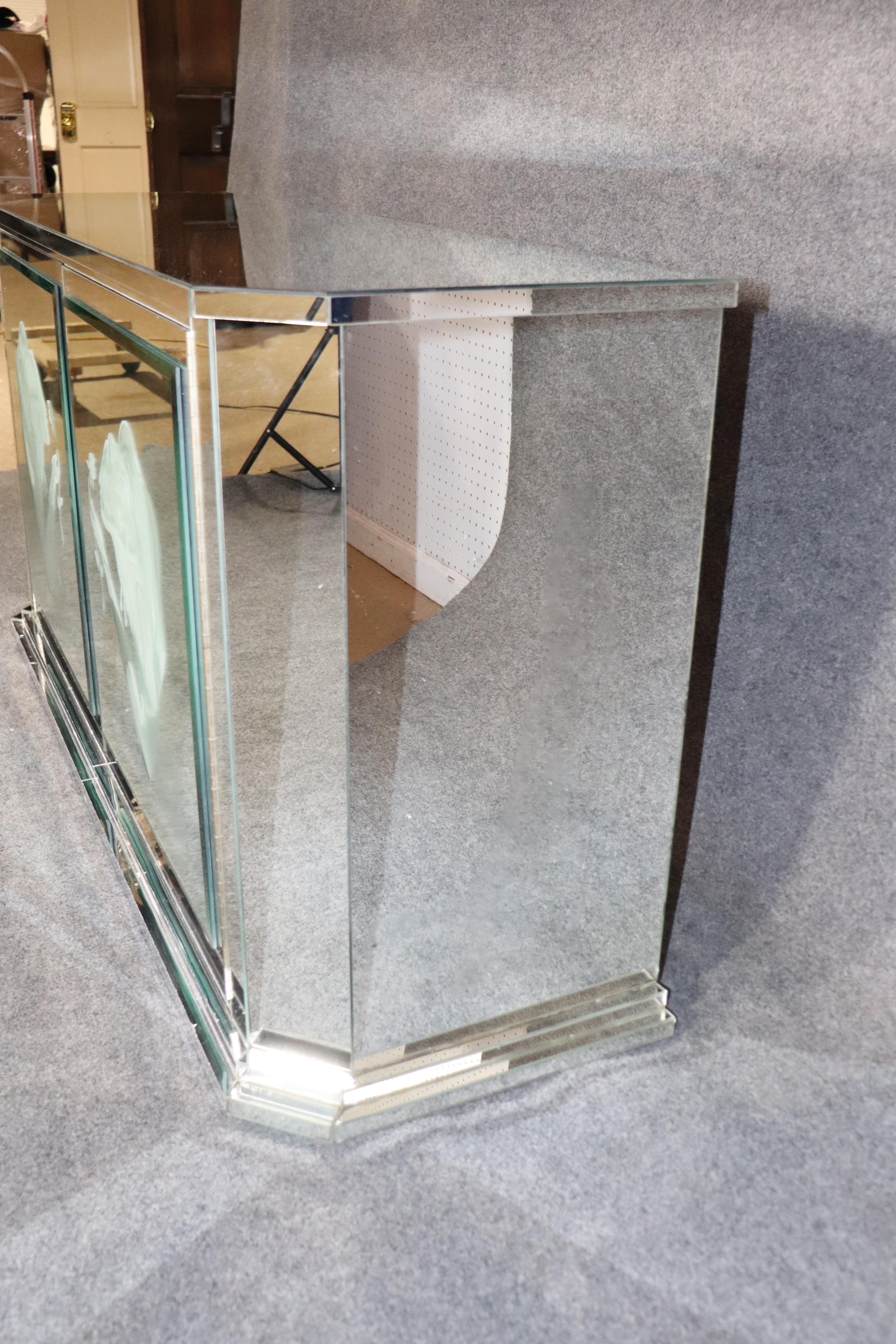 Mirrored Etched Glass Cabinet For Sale 4