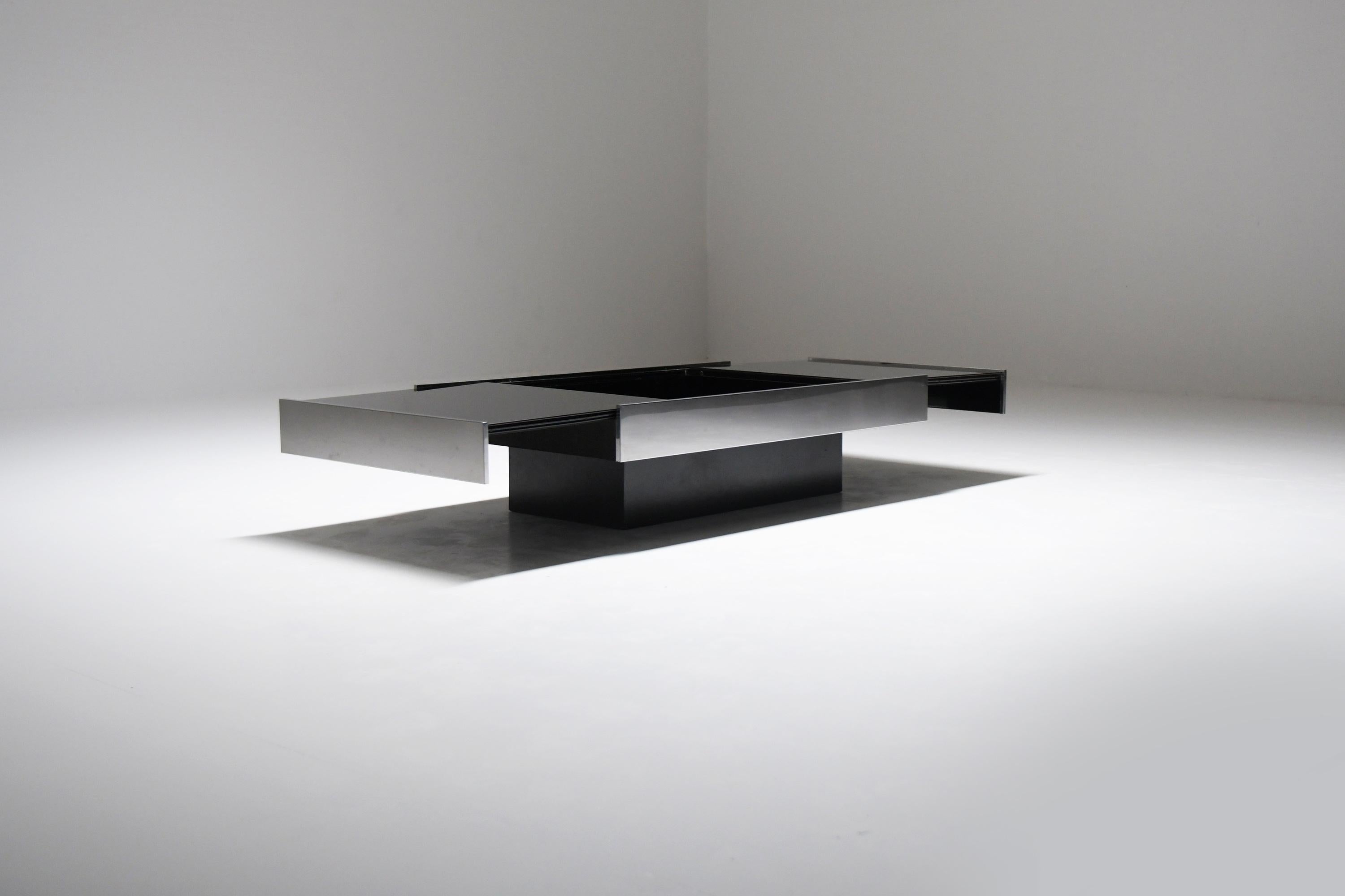 20th Century Mirrored extendable coffee table with hidden bar  by Willy Rizzo for Cidue Italy