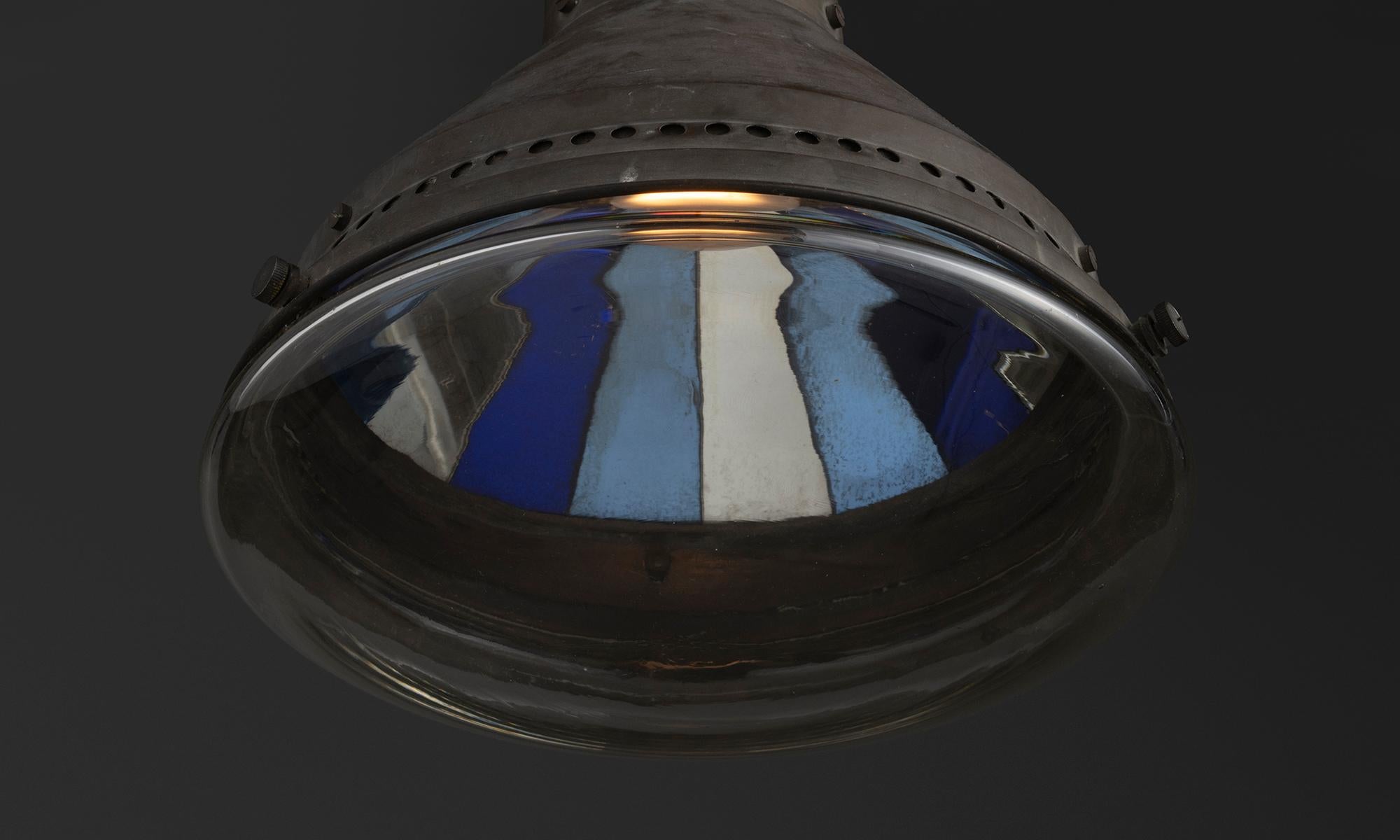 Anhänger aus verspiegeltem Glas, Frankreich um 1930 (Mitte des 20. Jahrhunderts) im Angebot