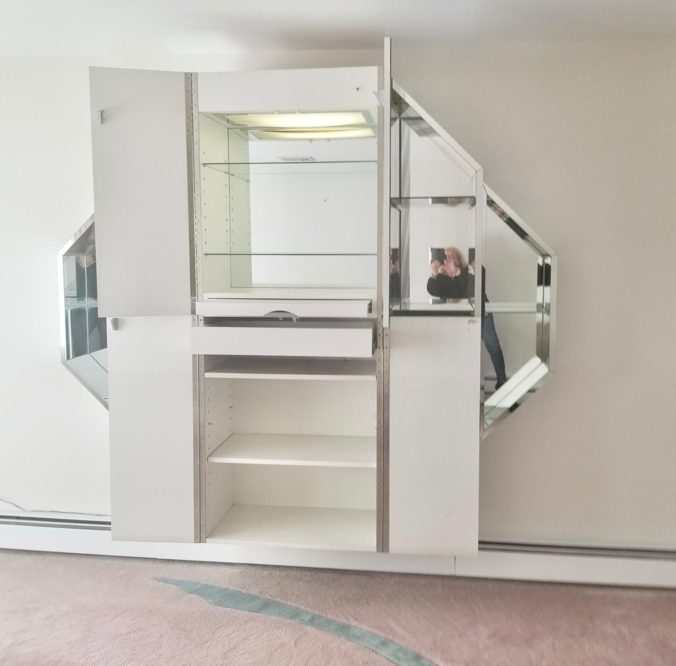 Mirrored Octagonal Wall-Mounted Bar Cabinet 5