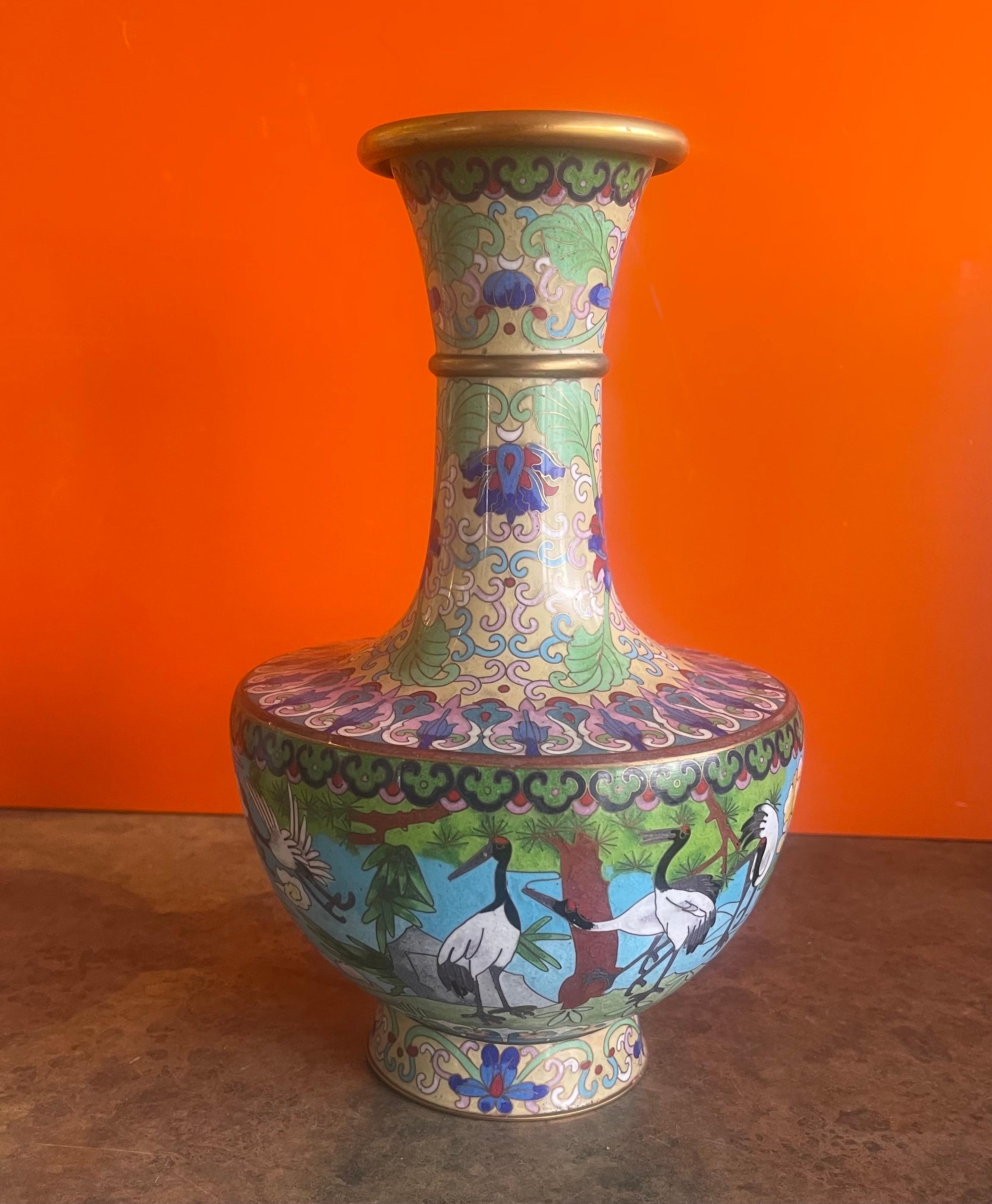 Mirrored Pair of Chinese Cloisonne Vases with Crane Motif In Good Condition In San Diego, CA