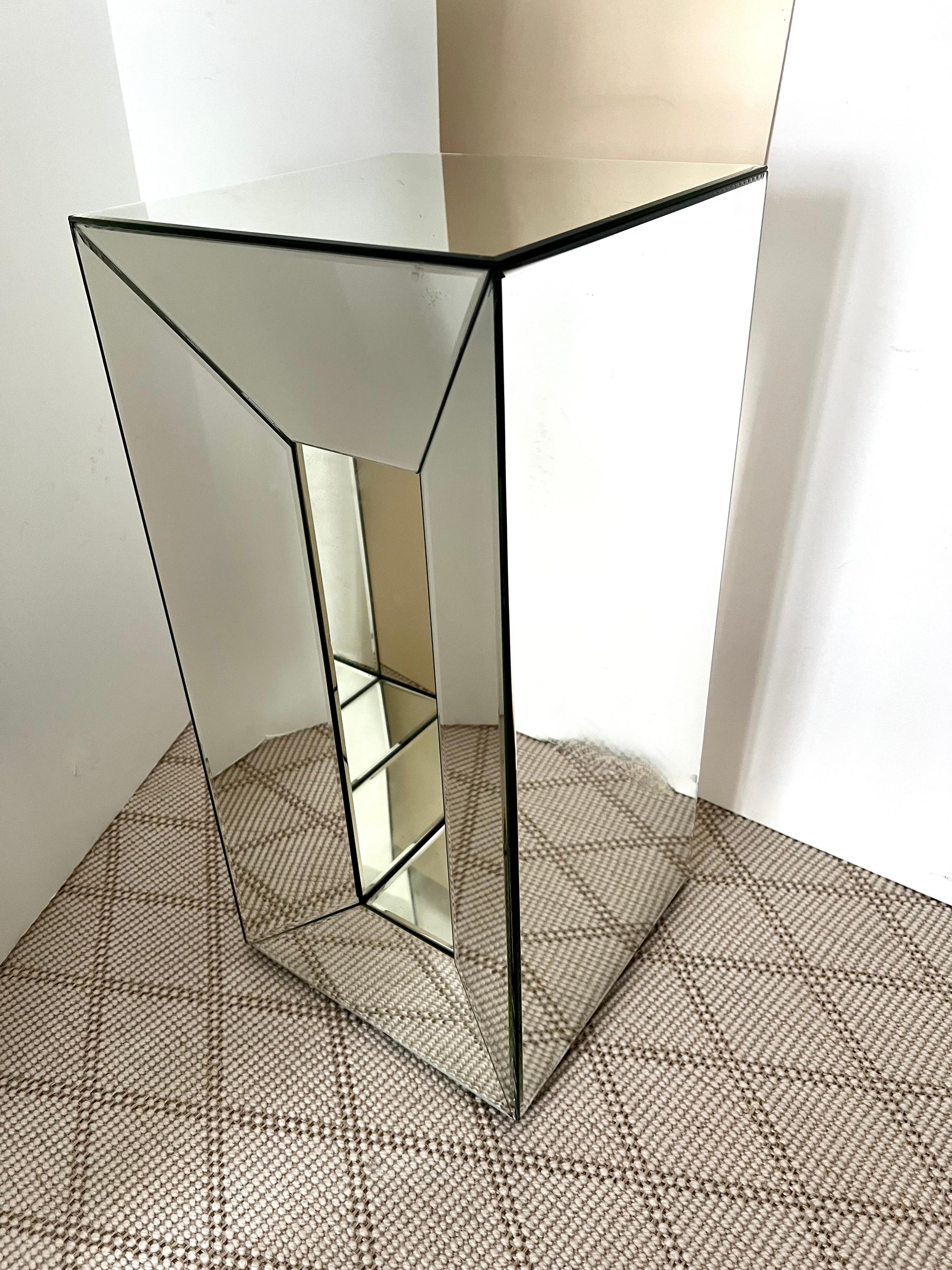 Mirrored Pedestal with Cut Out For Sale 1