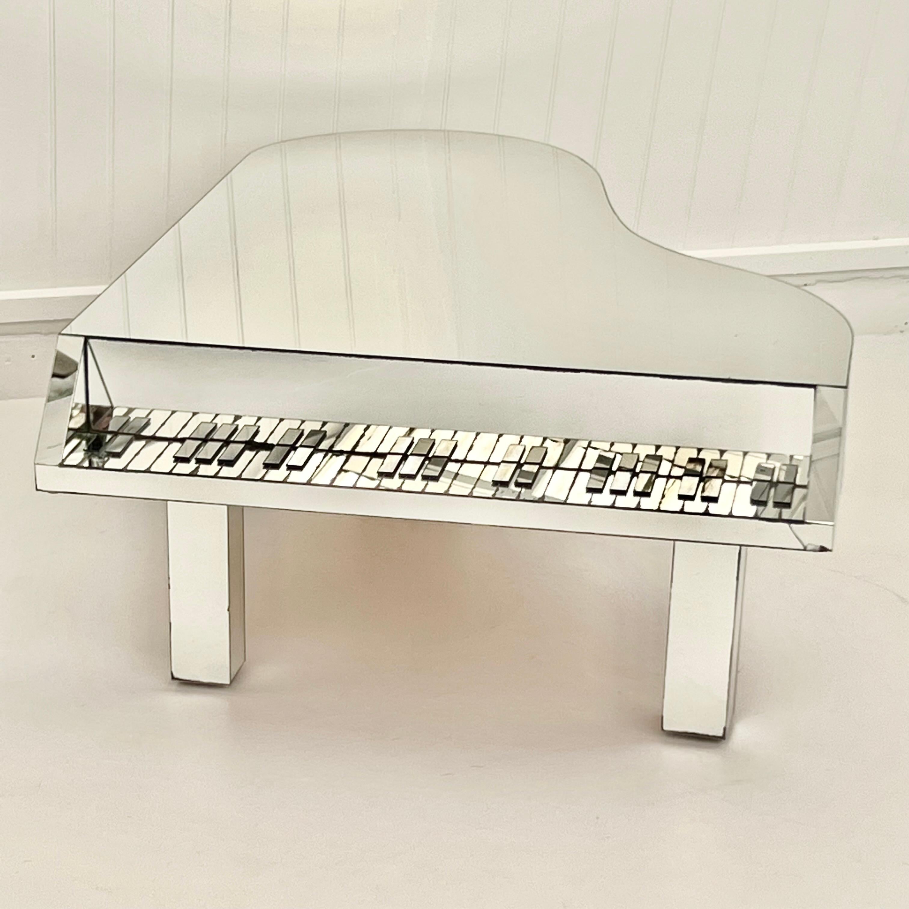 Mid-Century Modern Mirrored Piano Coffee Table, circa 1970s For Sale