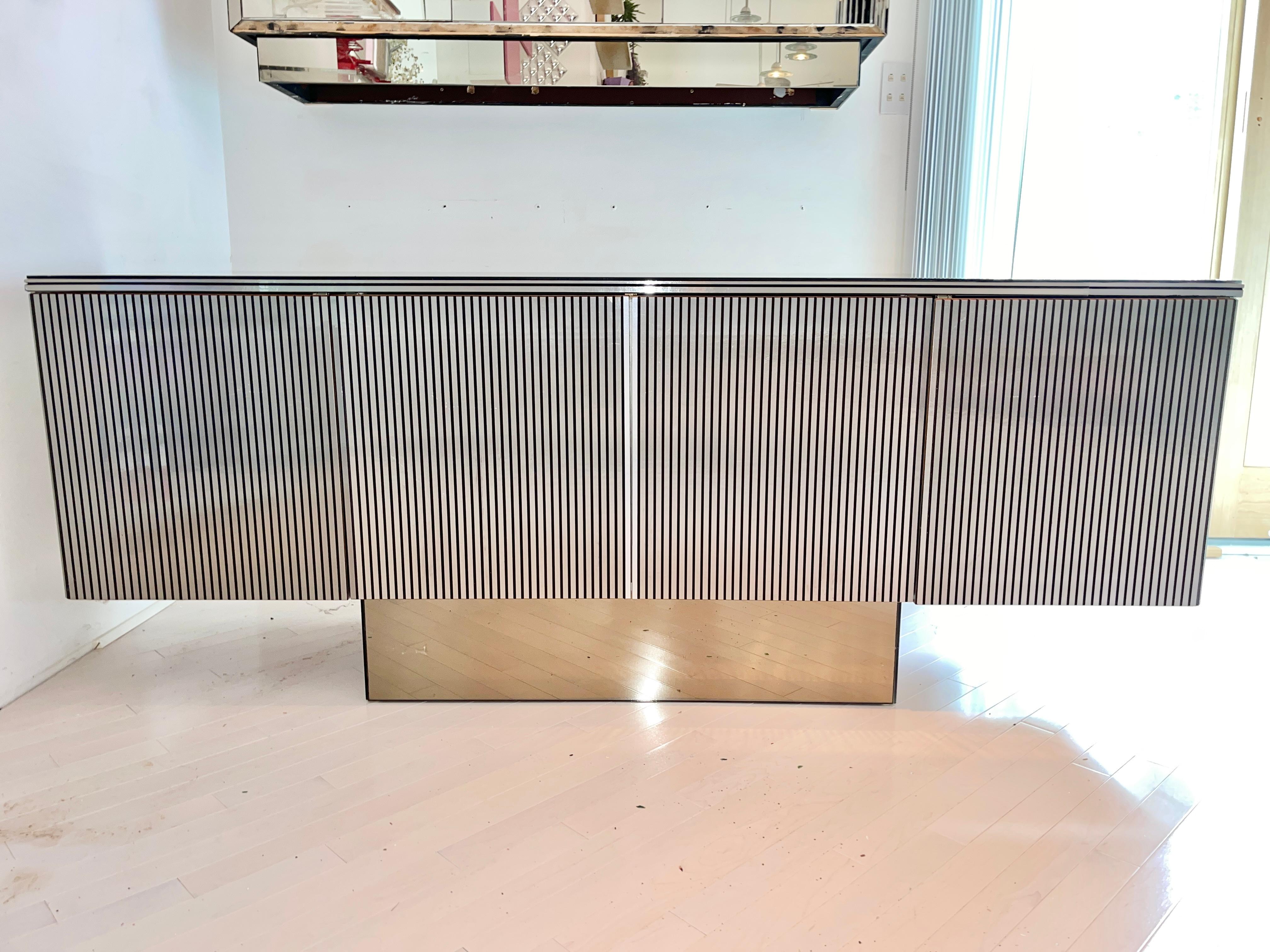 Mirrored Ribbed Aluminum Laminate Sideboard with Mirrored Back Bar In Good Condition In Hanover, MA