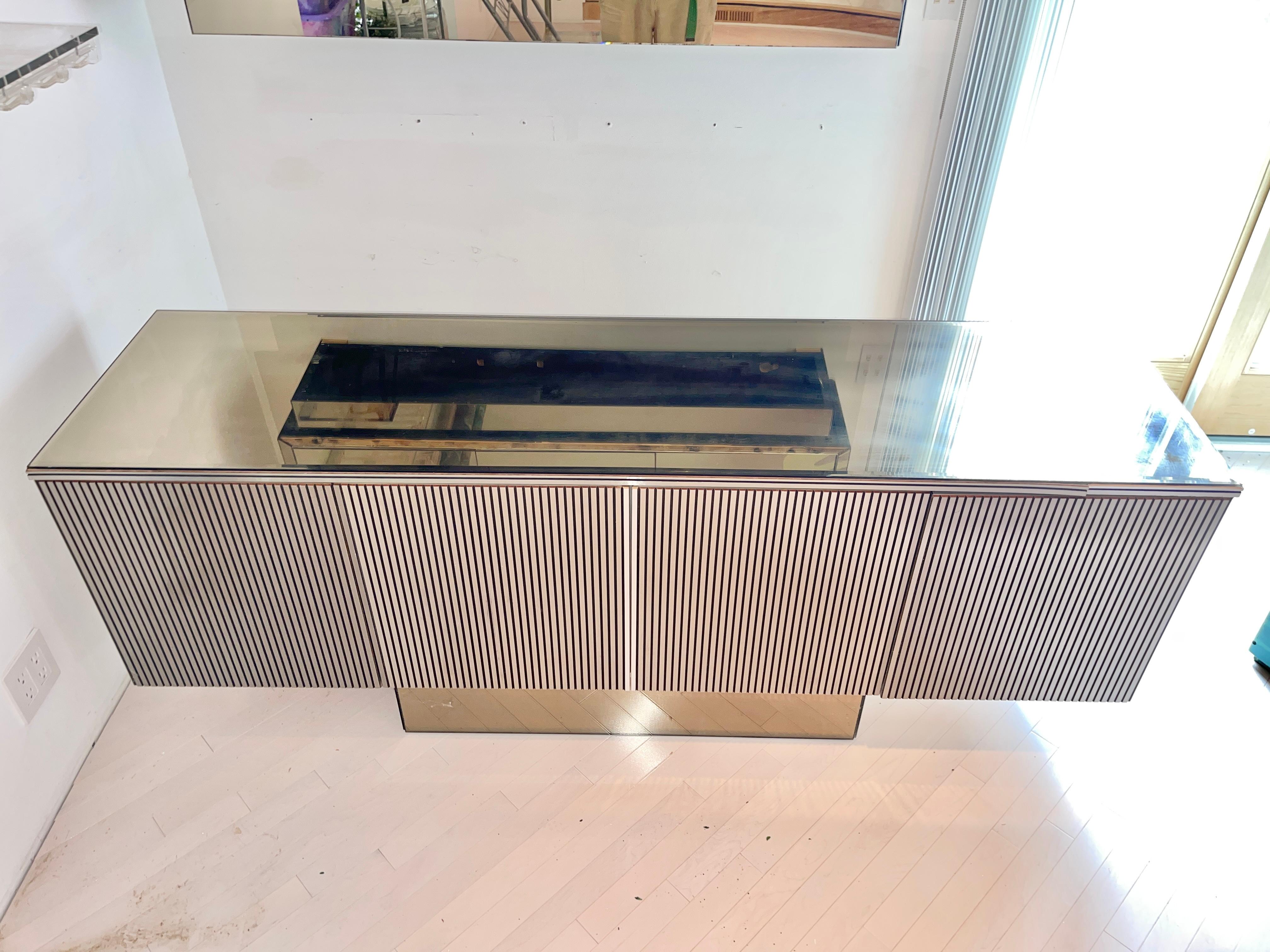 Late 20th Century Mirrored Ribbed Aluminum Laminate Sideboard with Mirrored Back Bar