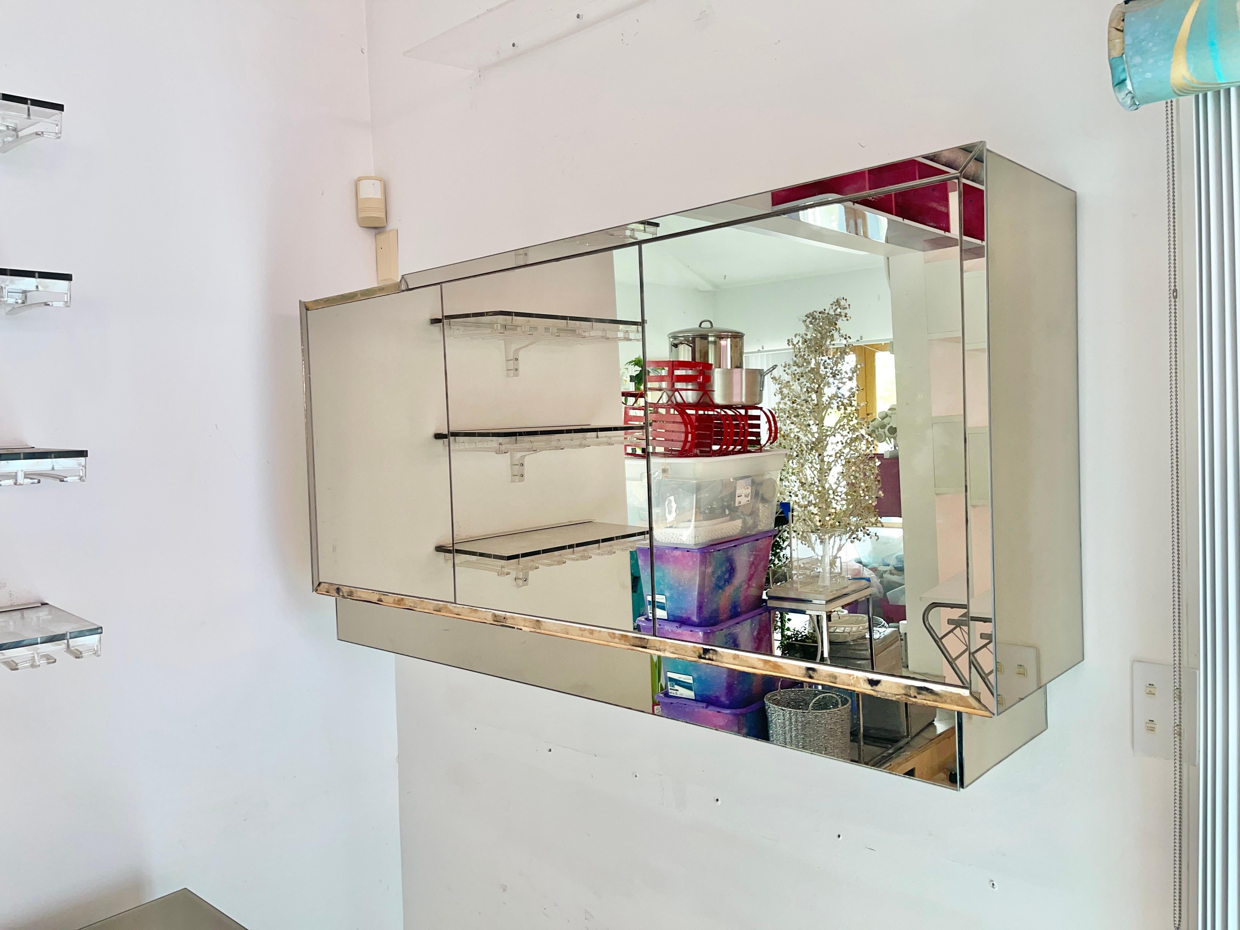 Mirrored Ribbed Aluminum Laminate Sideboard with Mirrored Back Bar 1