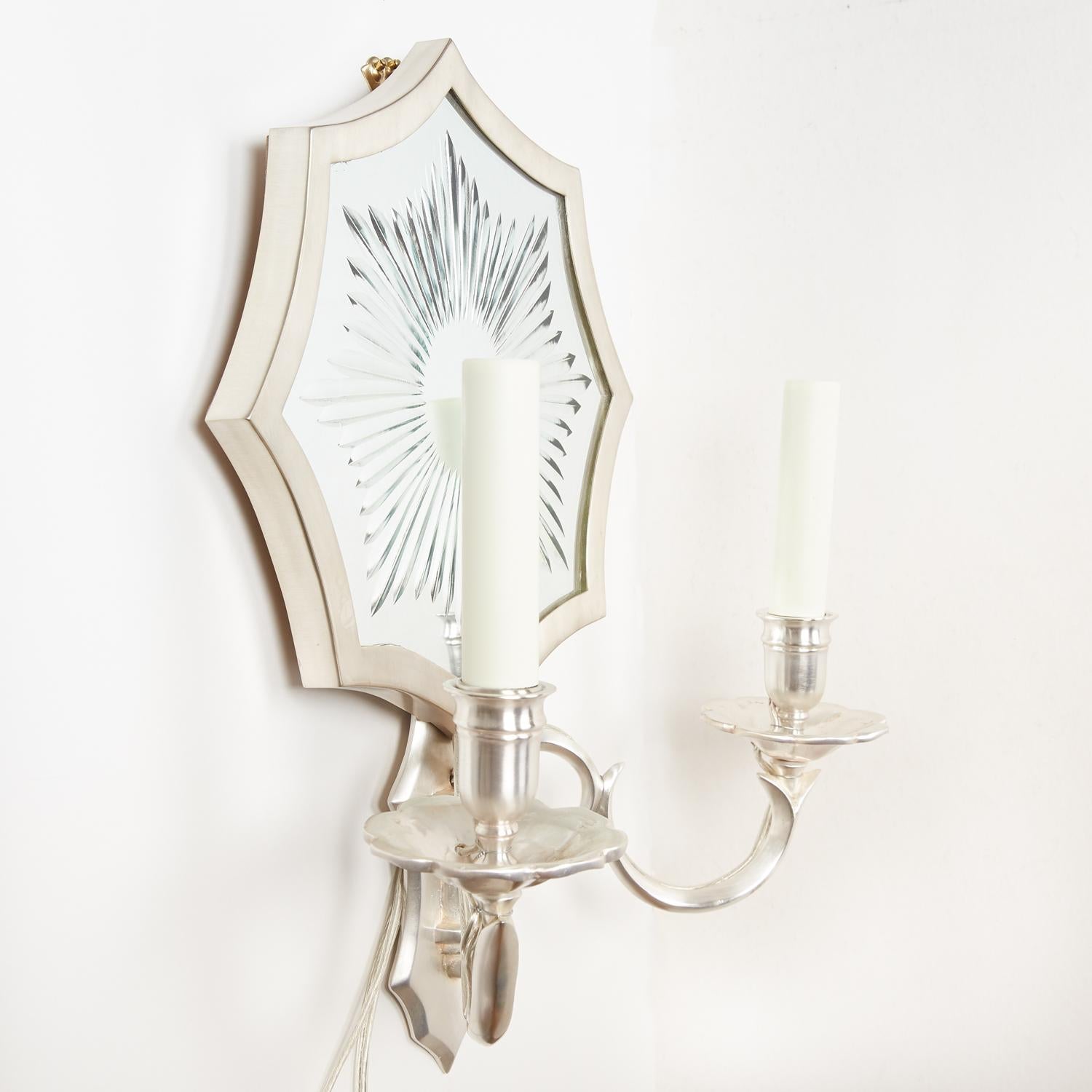 Pair of Mirrored Sunburst Sconces by David Duncan In New Condition For Sale In New York, NY
