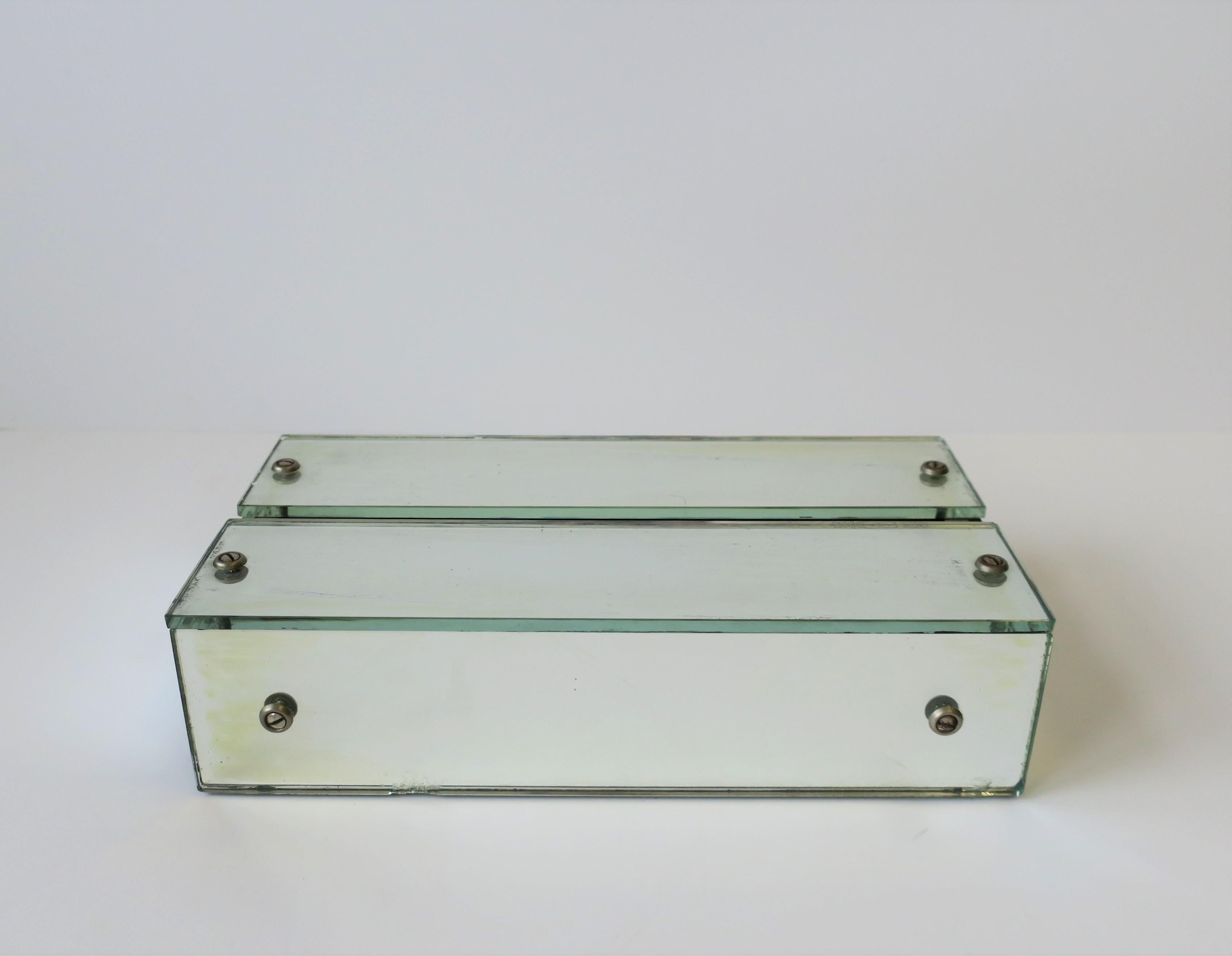 '70s Mirrored Tissue Holder Box Cover 1