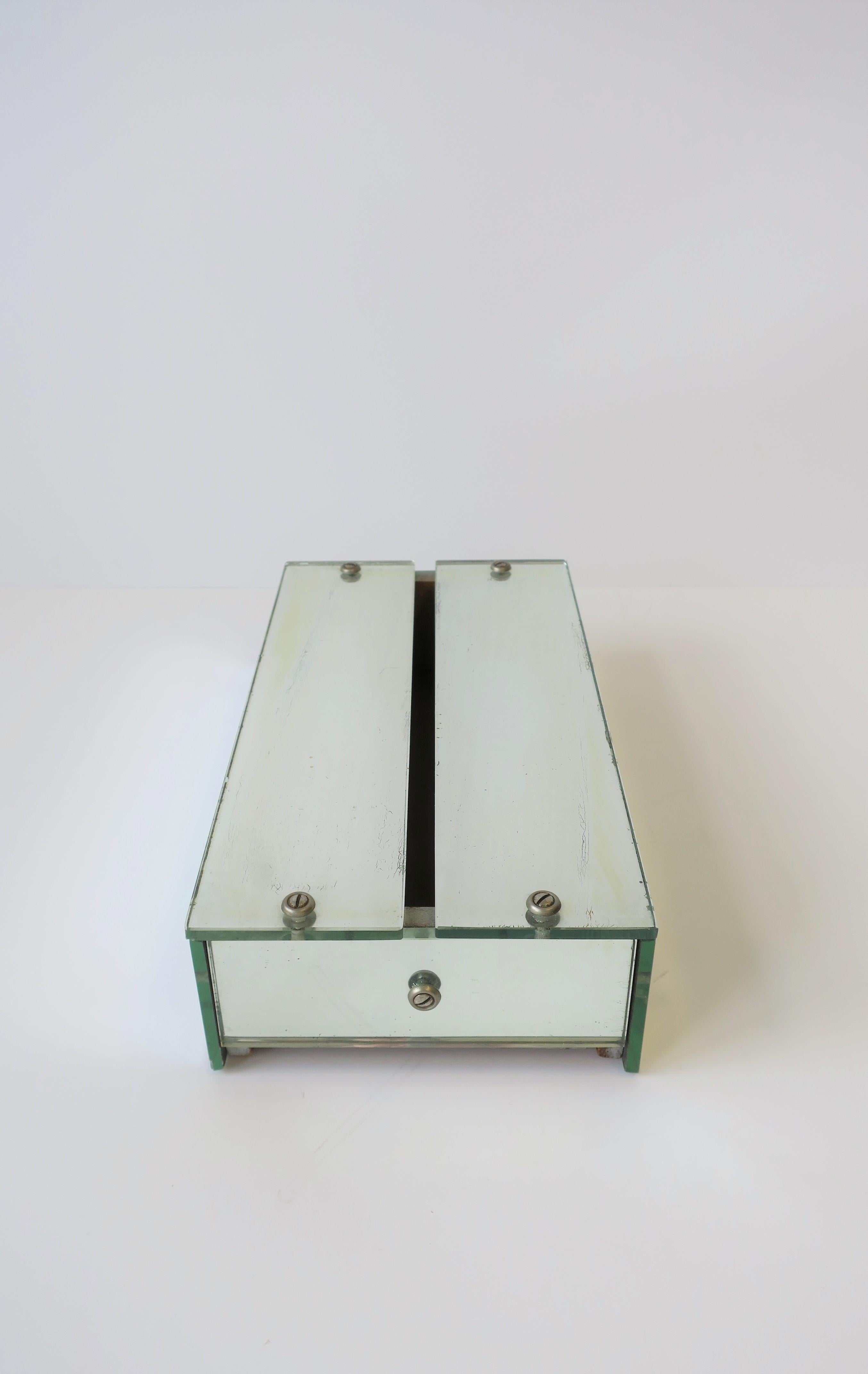 Metal '70s Mirrored Tissue Holder Box Cover