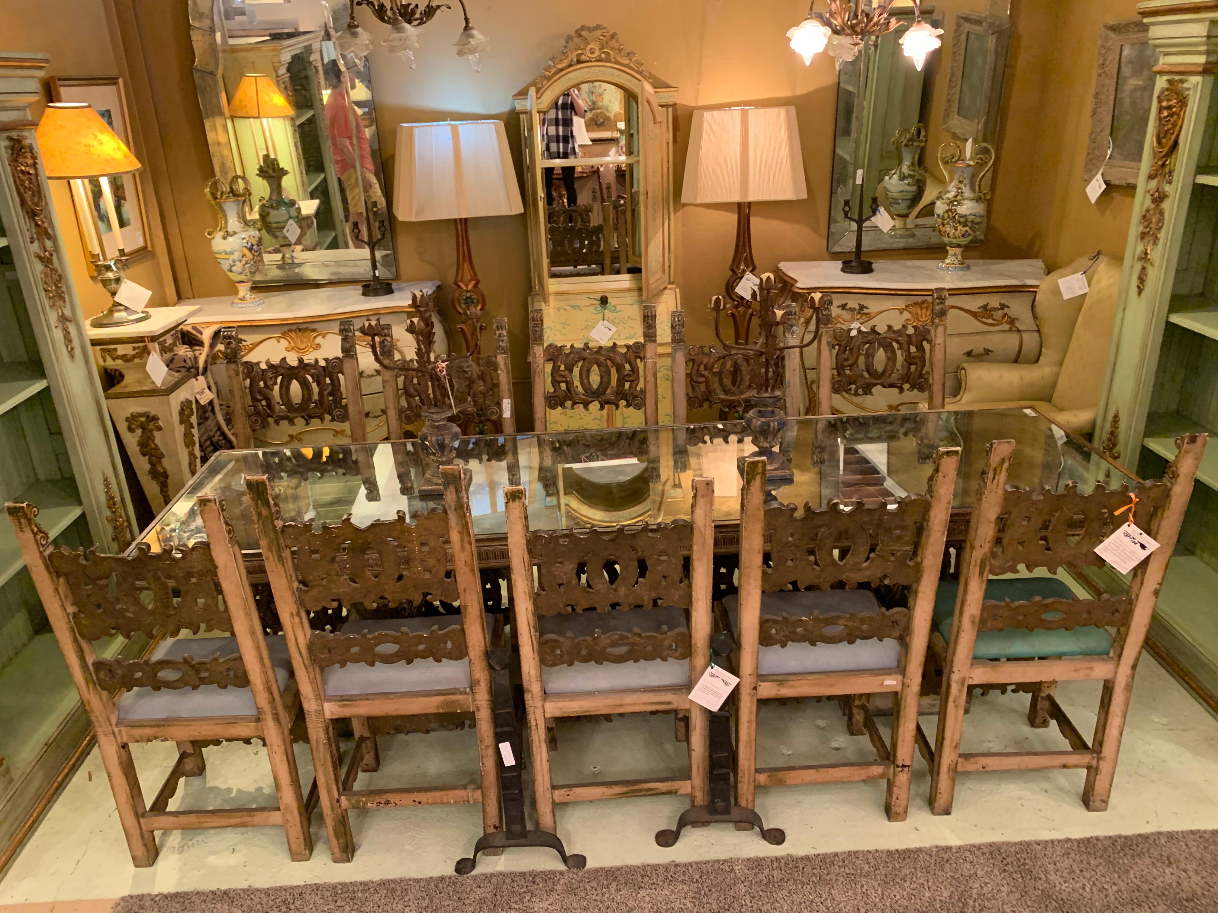 Mirrored Top Carved and Painted 18th Century Italian Gilt Dining / Console Table 10