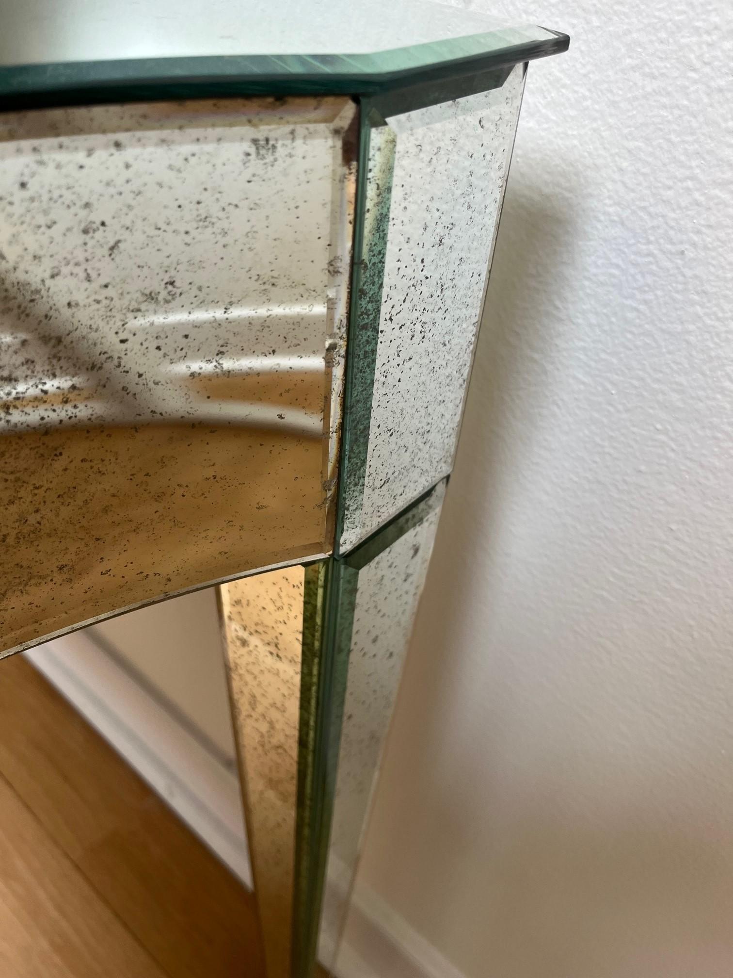 vanity table mirrored