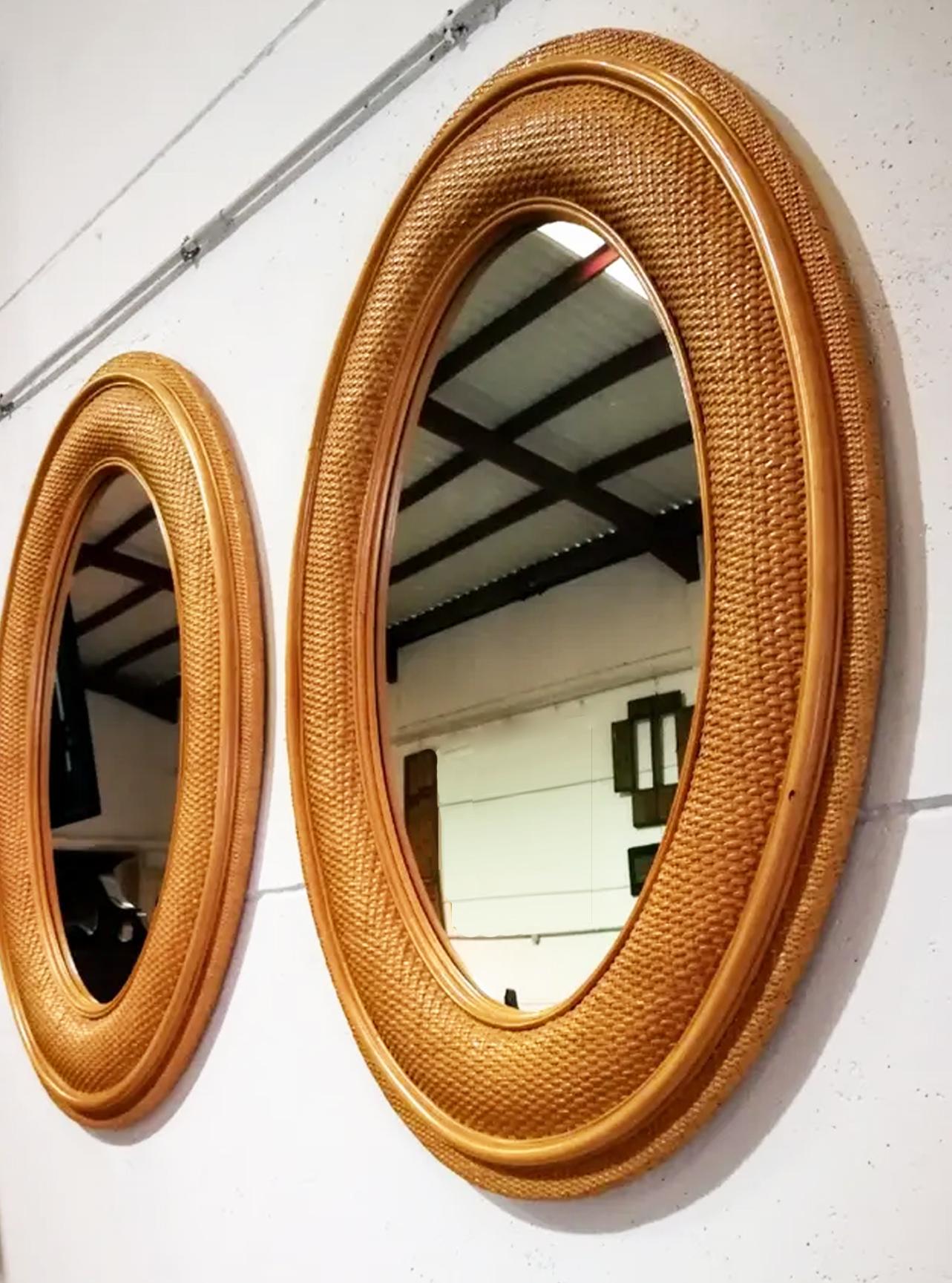 Mirrors Rattan Rare Extra Large Oval  Mid-20th  Century 120x91 cm In Excellent Condition For Sale In Mombuey, Zamora