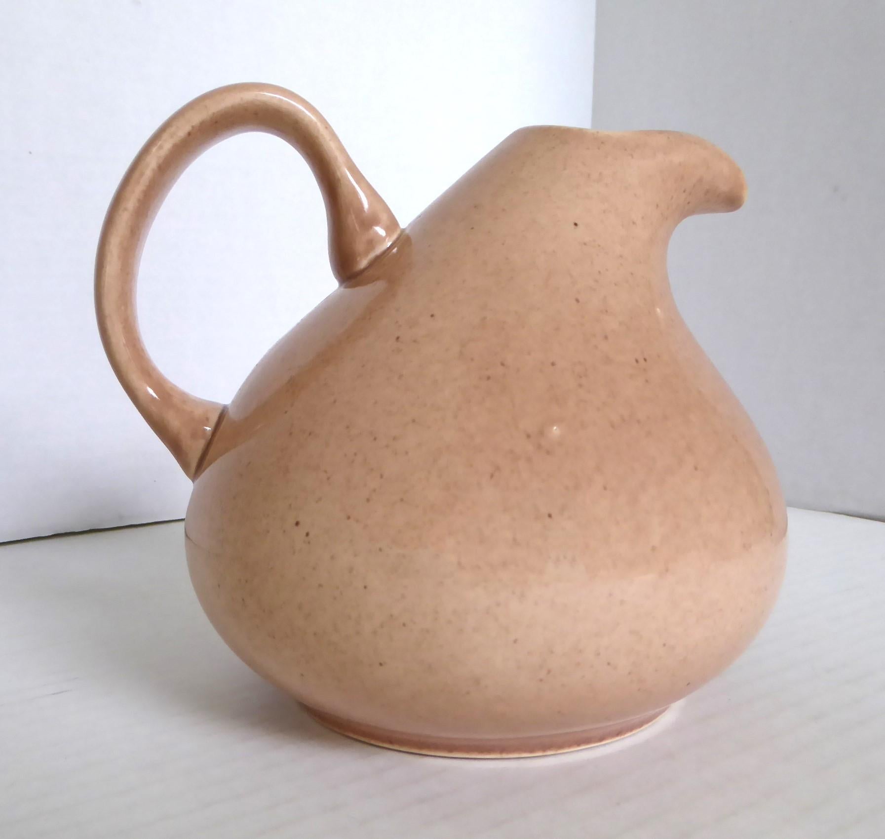 Mid-20th Century Mis Century Russel Wright American Modern Dinnerware Coral Pink Carafe Jug 1950s For Sale