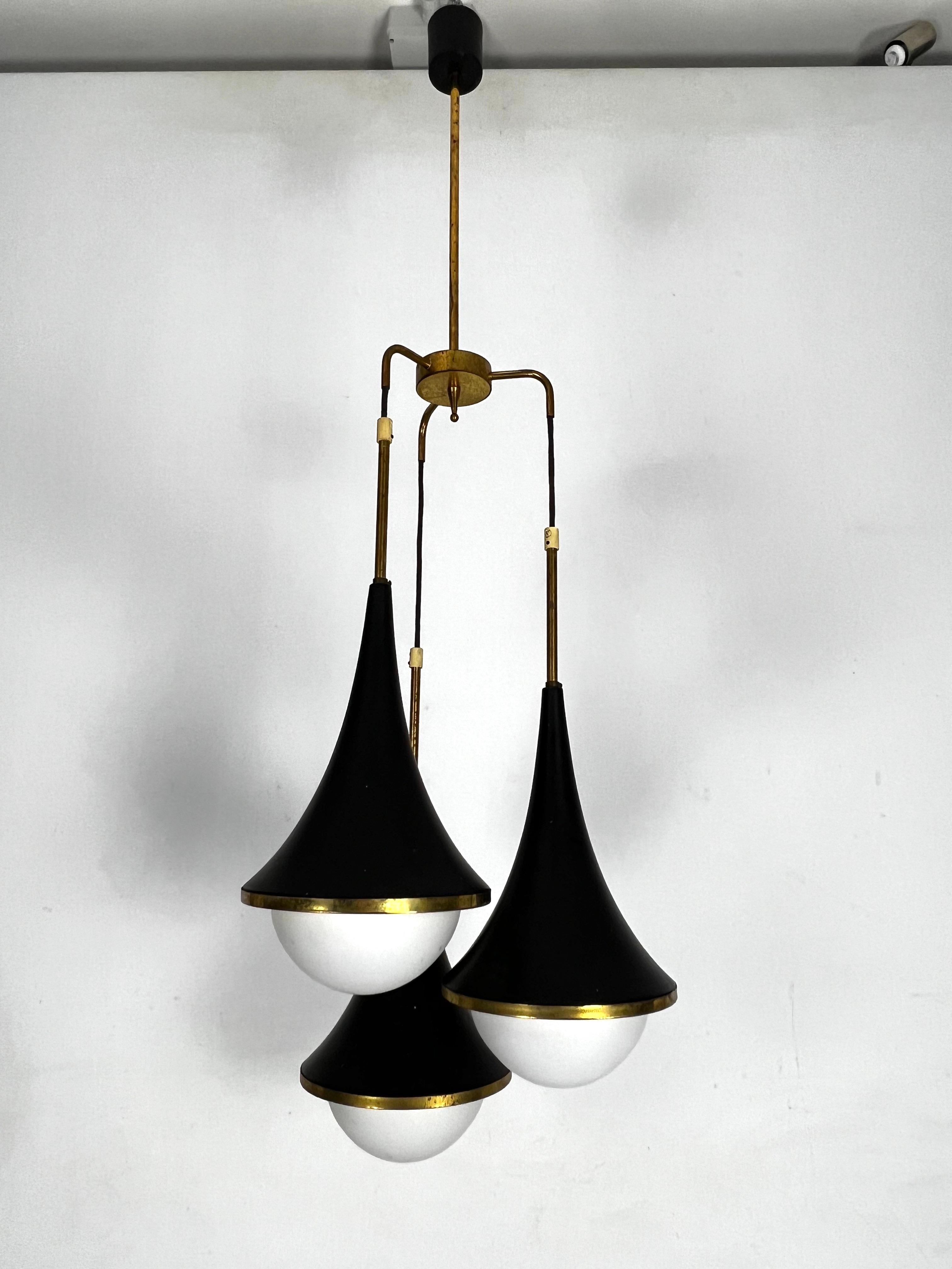 Mid-Century Modern Mis-Century Stilnovo pendant with three lights. Italy 1950s For Sale